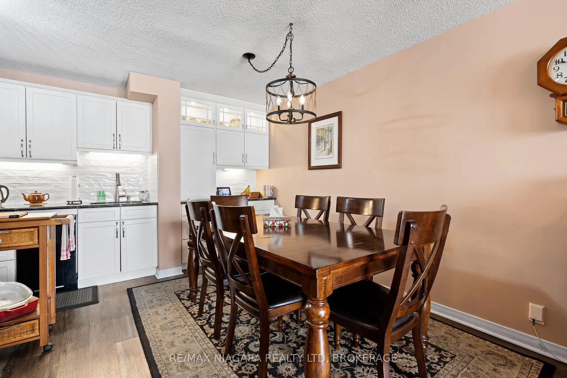 Photo 7 of Unit B5, 7 Gale Crescent, St. Catharines, Old Glenridge — HOMEH