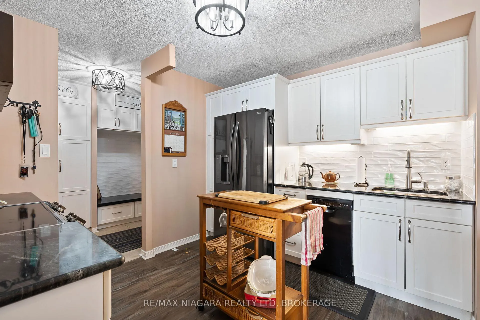 Photo 9 of Unit B5, 7 Gale Crescent, St. Catharines, Old Glenridge — HOMEH