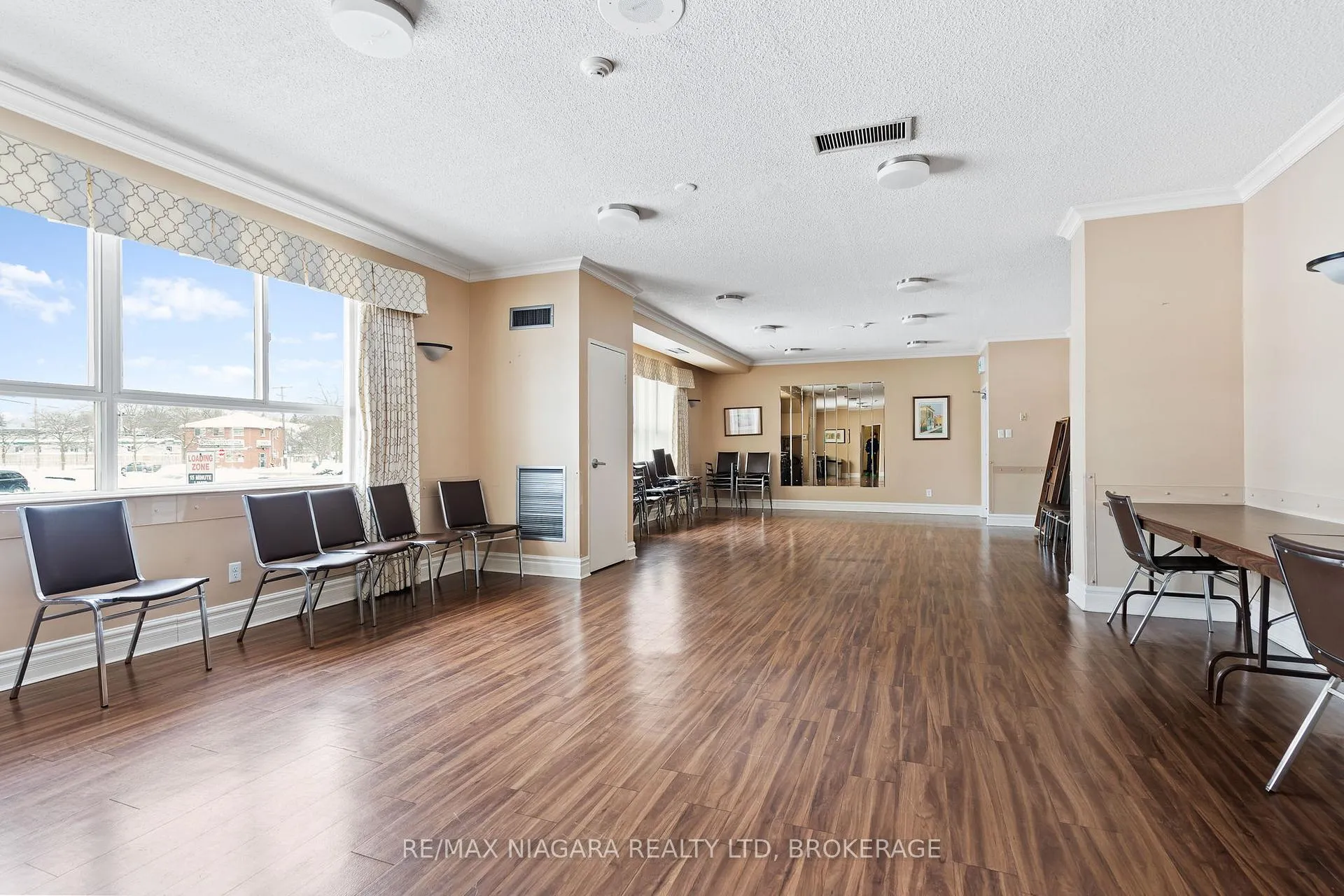 Photo 26 of Unit B5, 7 Gale Crescent, St. Catharines, Old Glenridge — HOMEH