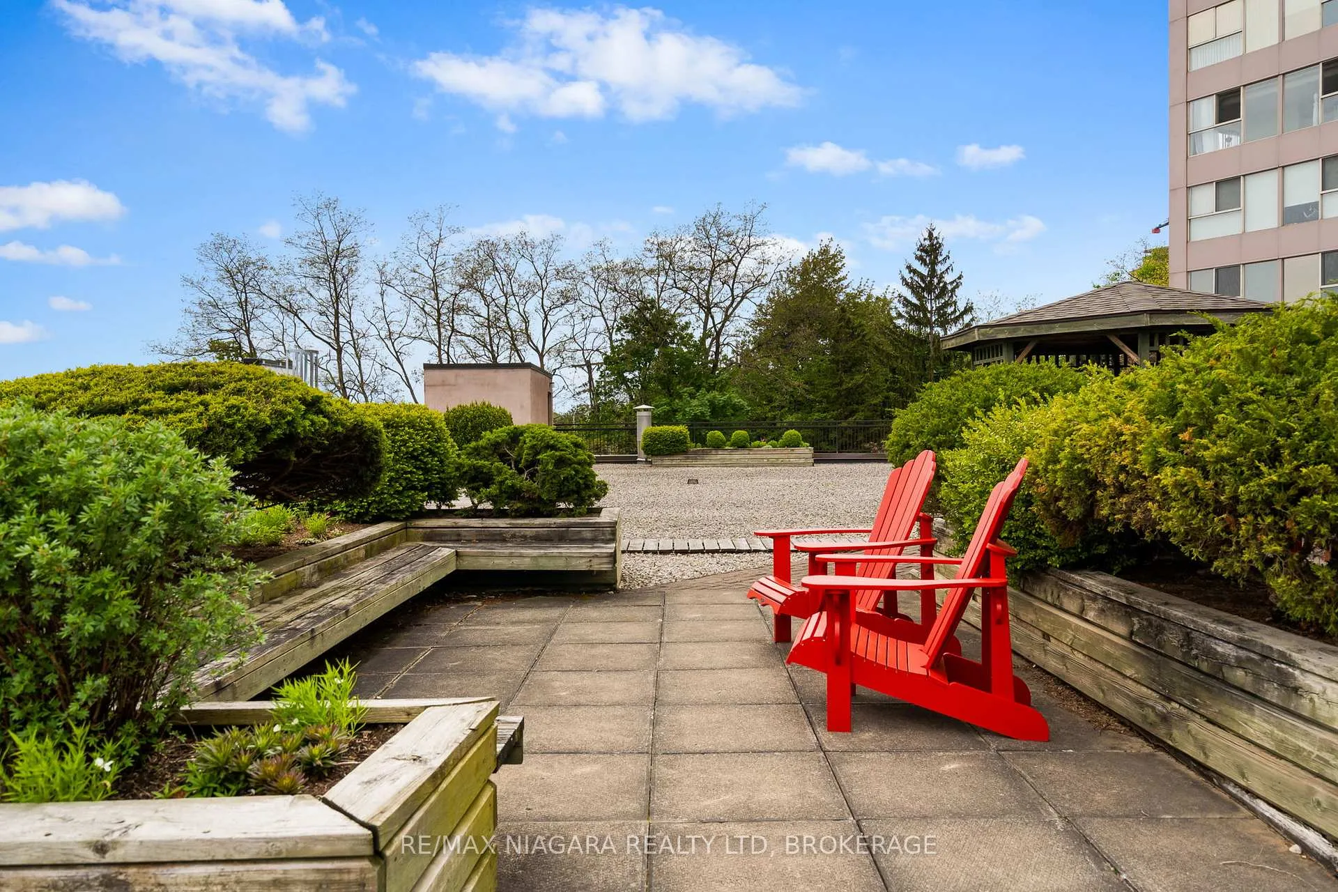 Photo 41 of Unit B5, 7 Gale Crescent, St. Catharines, Old Glenridge — HOMEH
