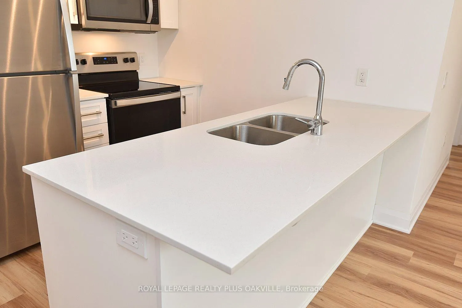 Photo 12 of Unit 219, 1936 Rymal Road E, Hamilton, Rural Glanbrook — HOMEH