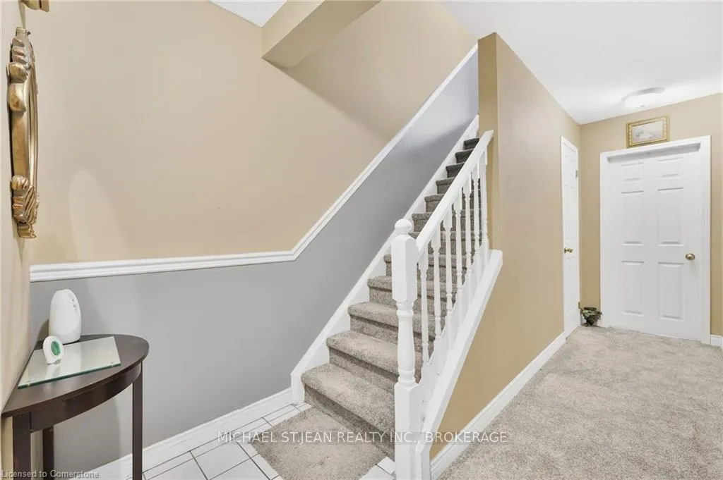 Photo 7 of Unit 32, 985 Limeridge Road E, Hamilton, Berrisfield — HOMEH