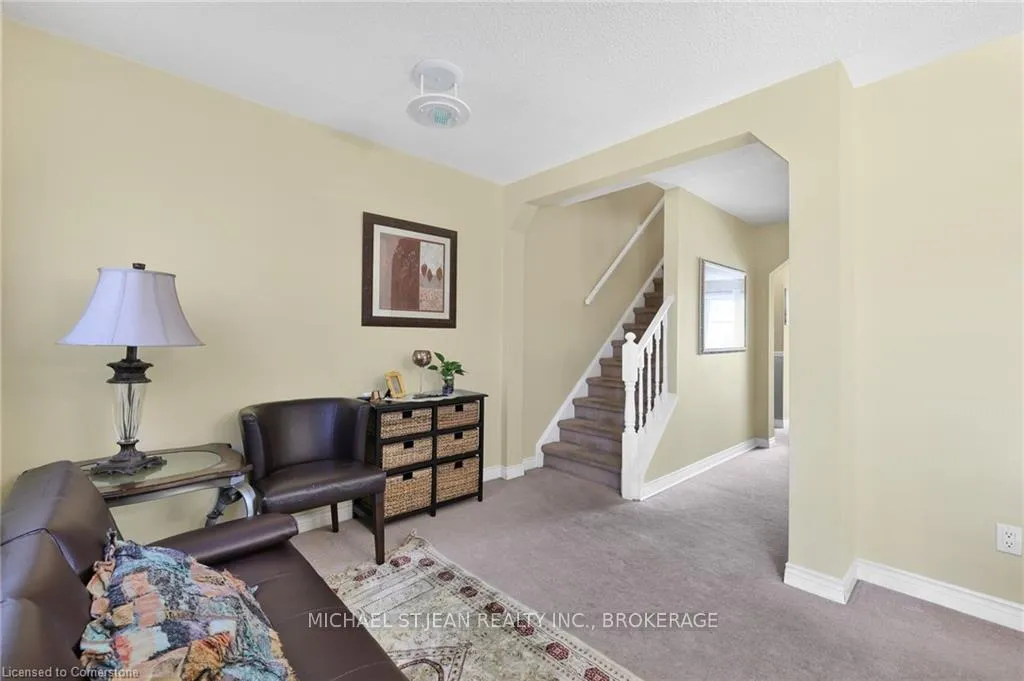 Photo 13 of Unit 32, 985 Limeridge Road E, Hamilton, Berrisfield — HOMEH