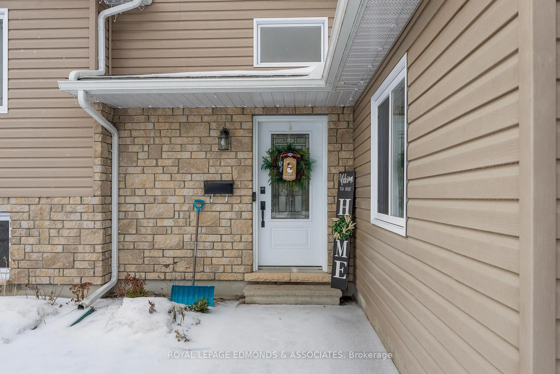 Photo 4 of 12 Wilbert Street, Petawawa — HOMEH