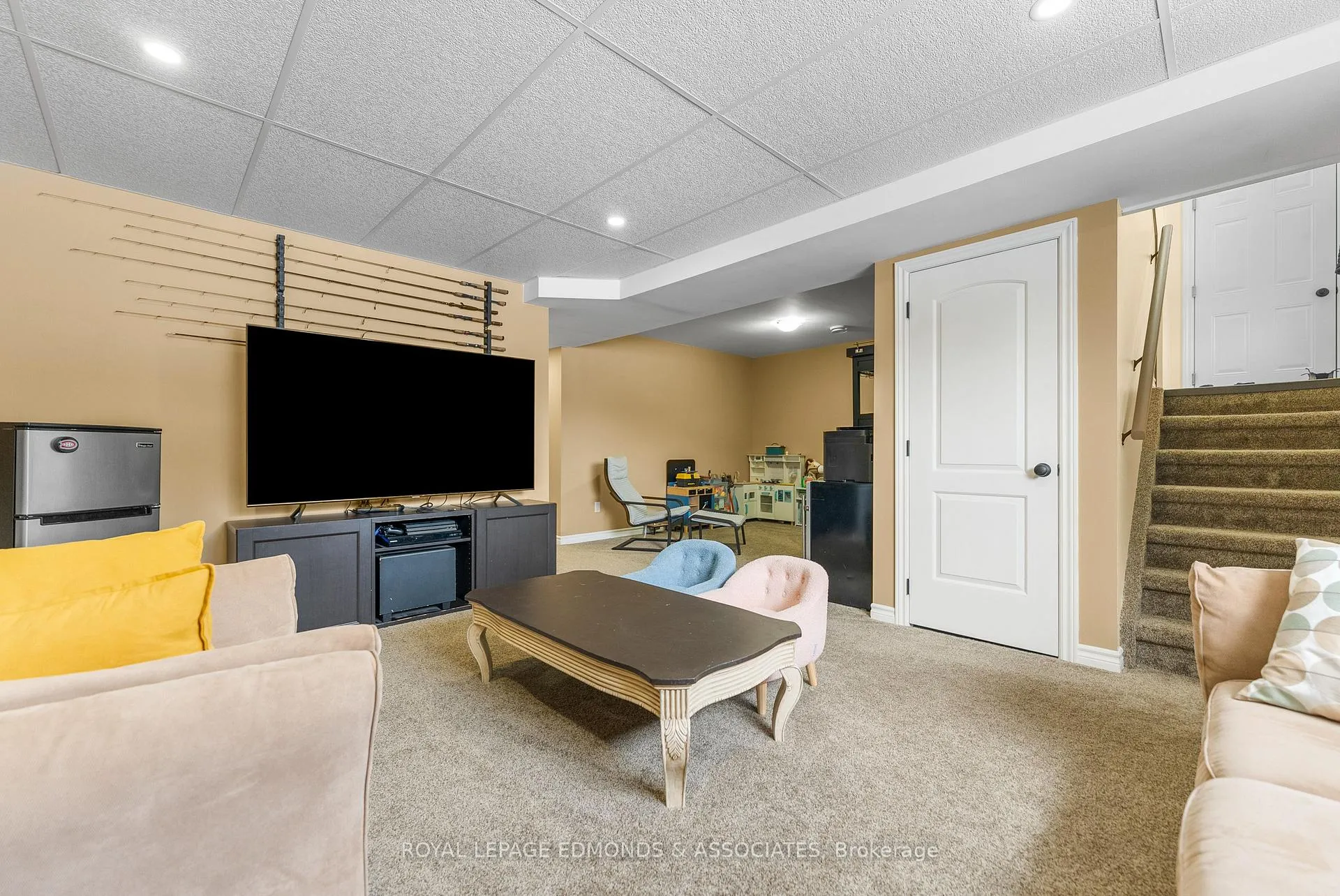 Photo 18 of 12 Wilbert Street, Petawawa — HOMEH