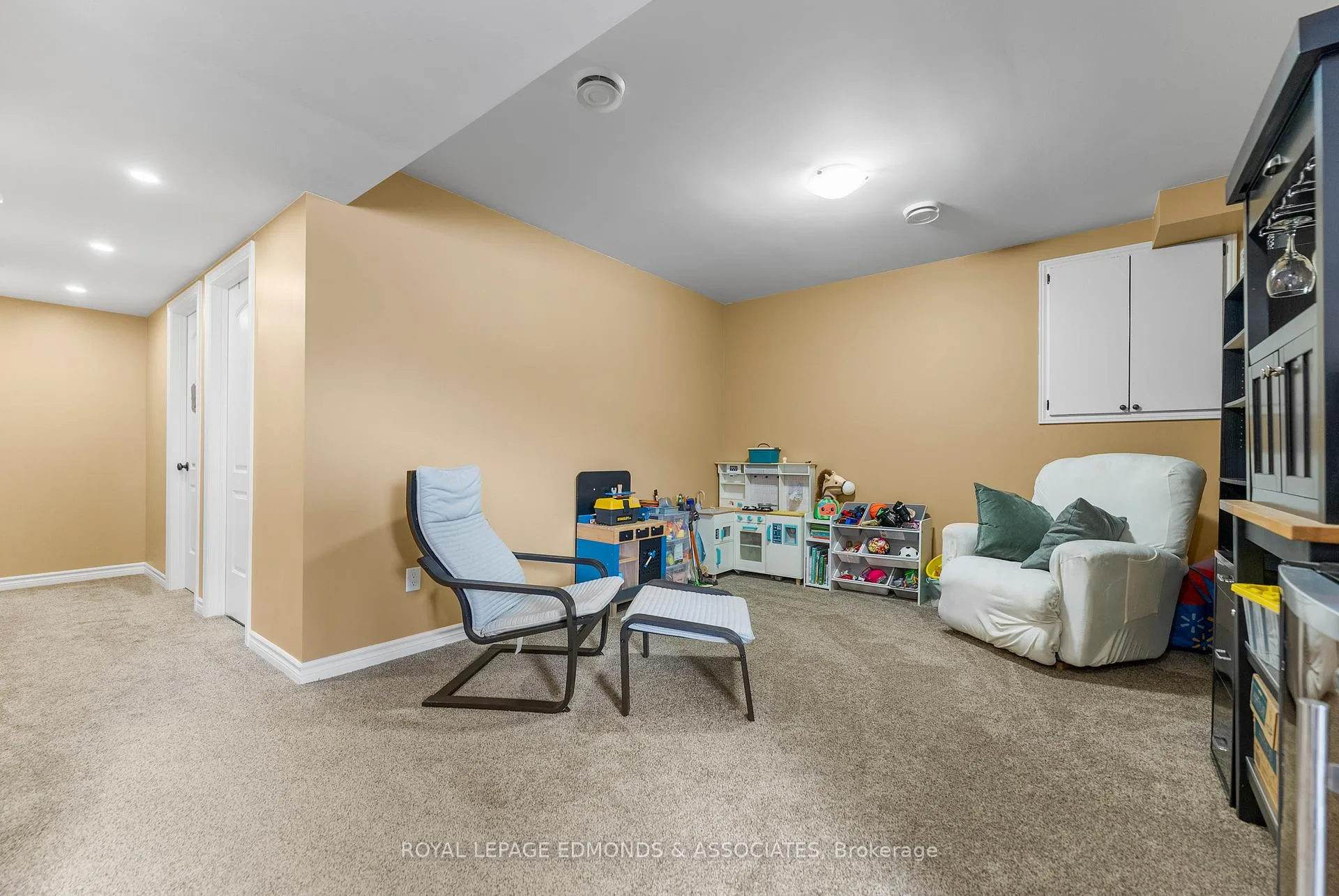 Photo 21 of 12 Wilbert Street, Petawawa — HOMEH