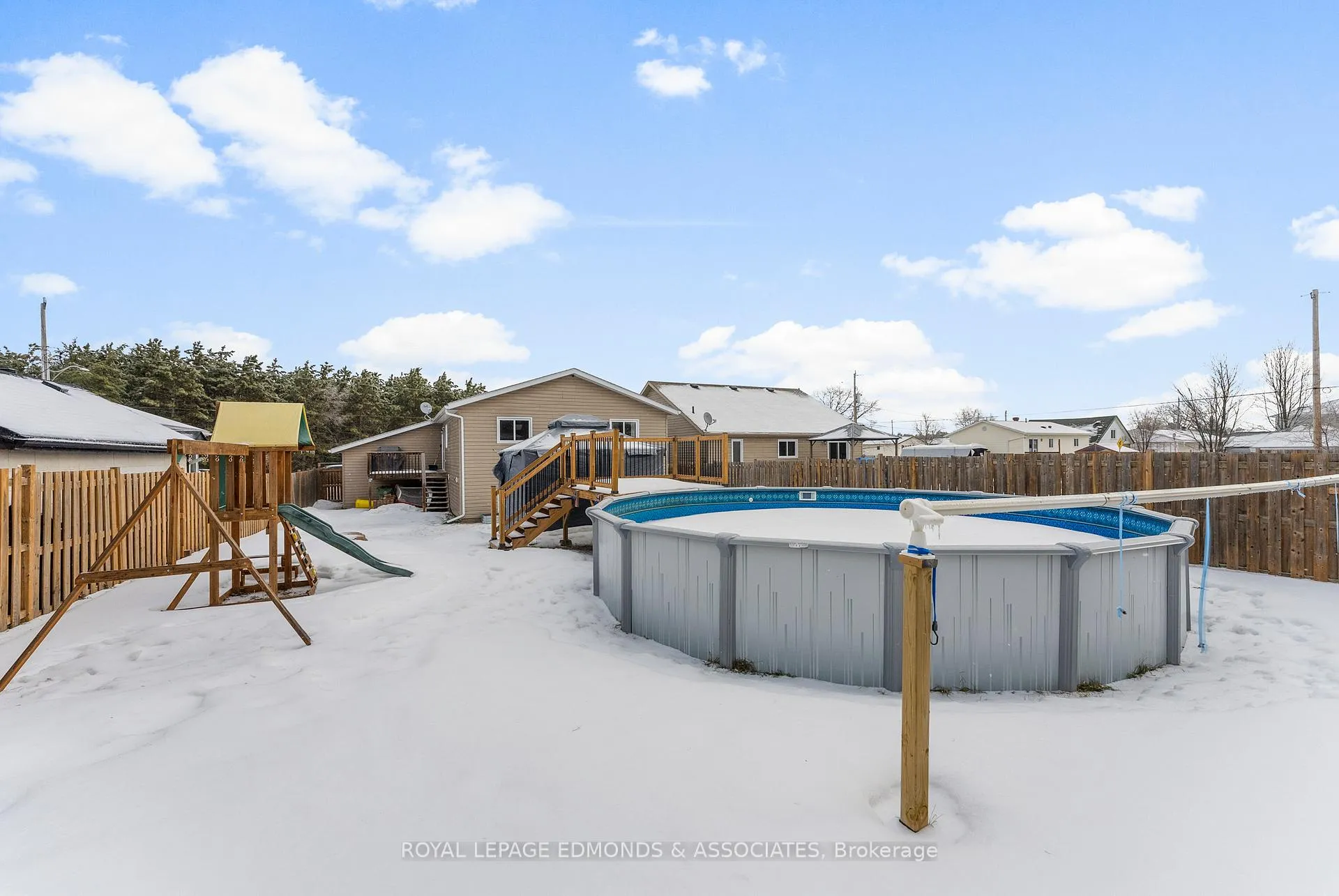 Photo 24 of 12 Wilbert Street, Petawawa — HOMEH