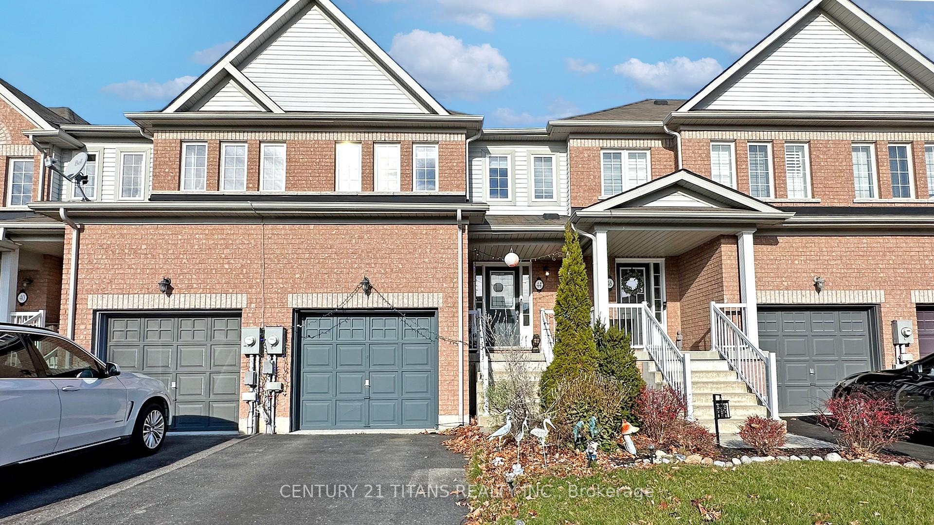 Photo 1 of 44 Dewell Crescent, Clarington, Courtice — HOMEH