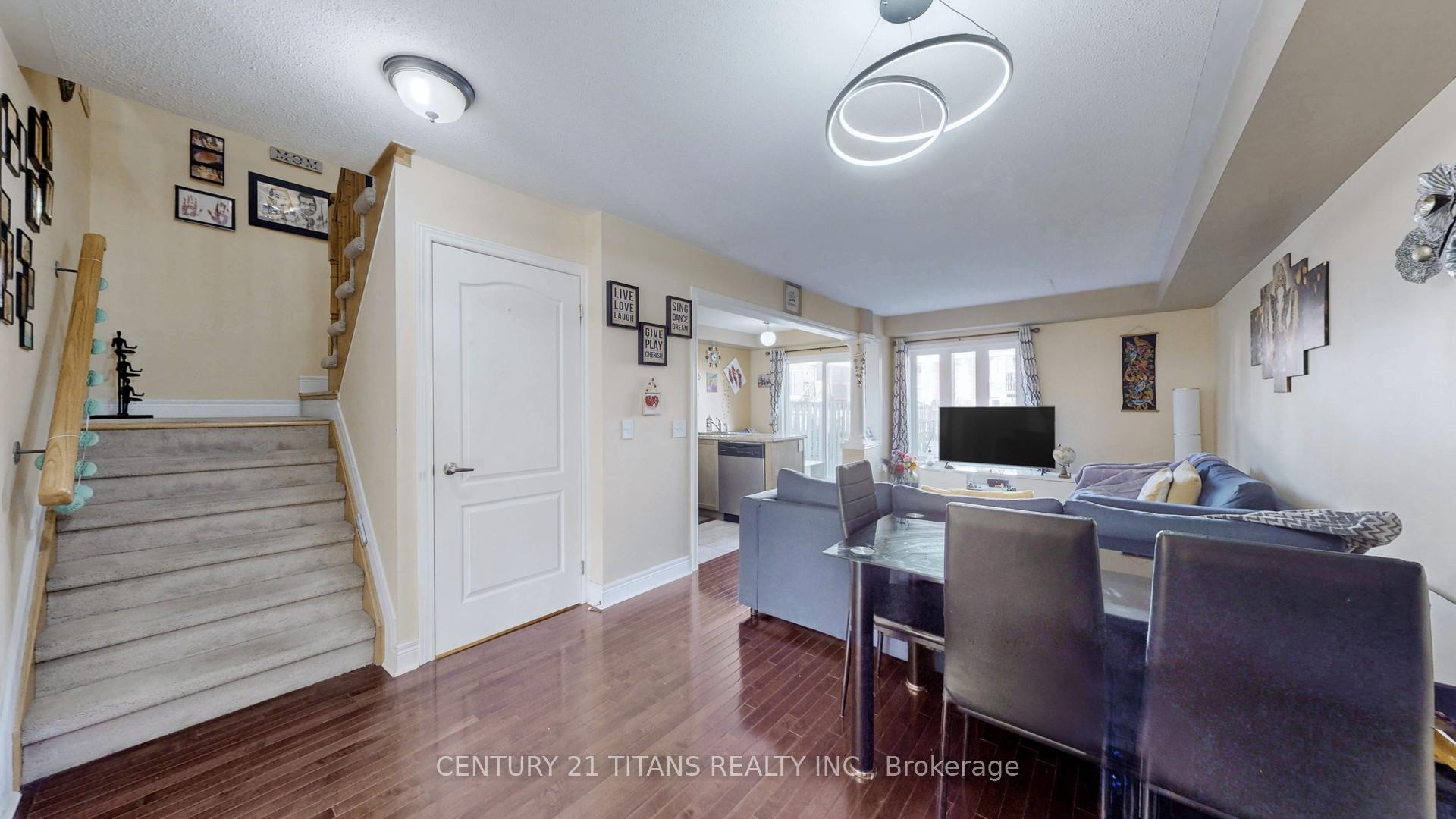 Photo 11 of 44 Dewell Crescent, Clarington, Courtice — HOMEH