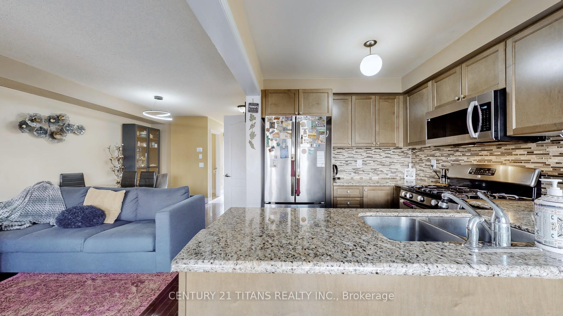 Photo 12 of 44 Dewell Crescent, Clarington, Courtice — HOMEH