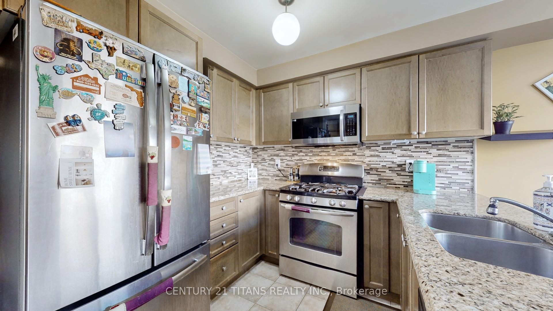 Photo 13 of 44 Dewell Crescent, Clarington, Courtice — HOMEH