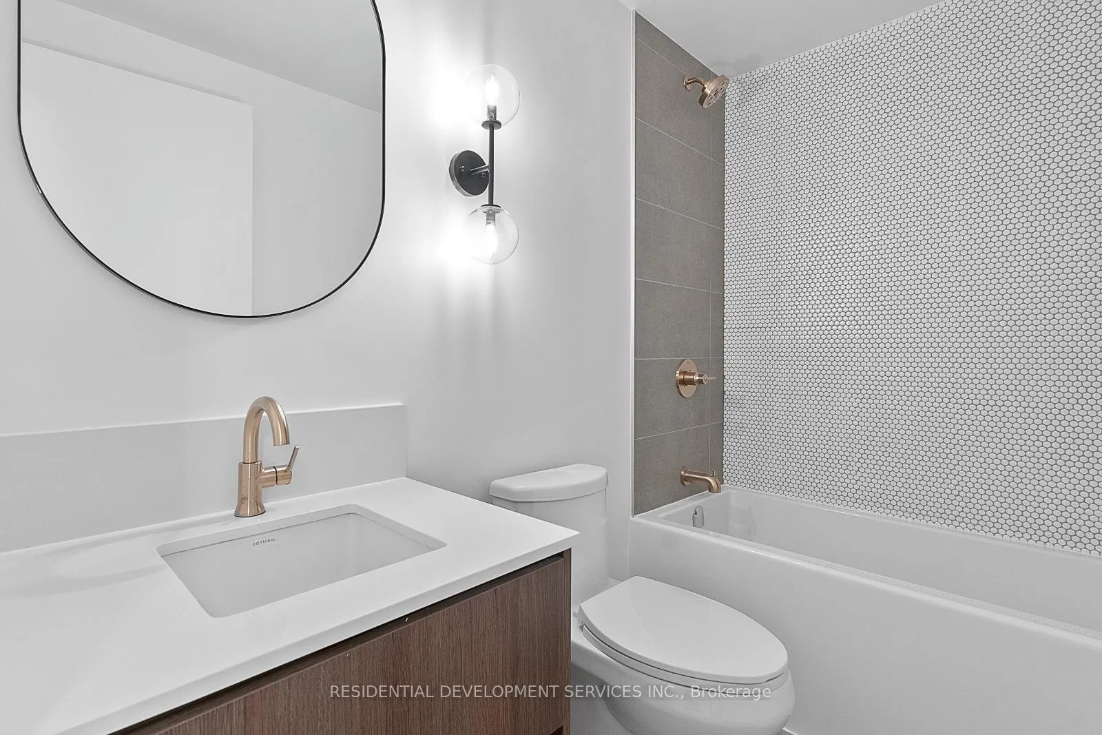 Photo 13 of Unit 309, 1285 Queen Street E, Toronto, Greenwood-Coxwell — HOMEH