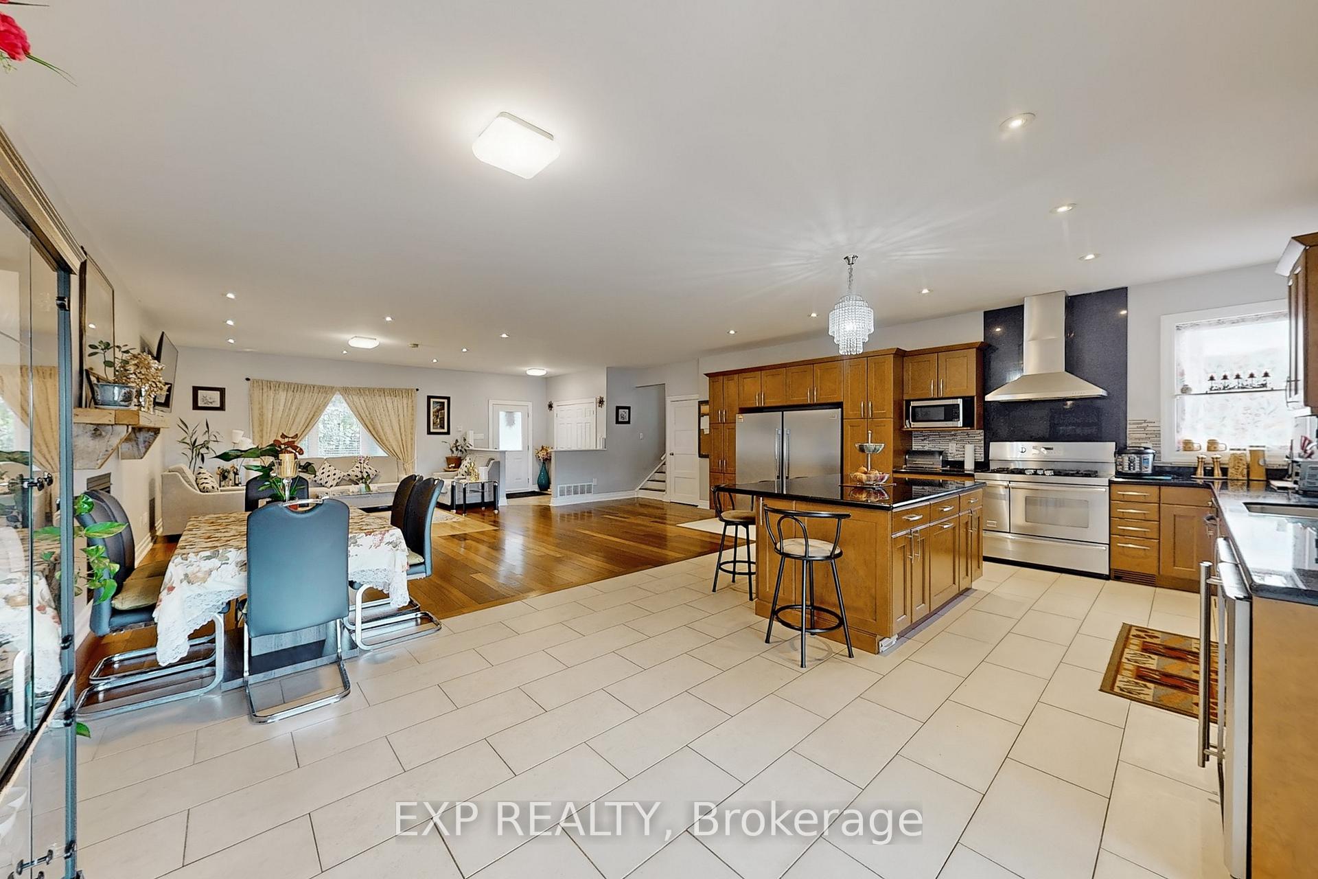 Photo 6 of 11433 Highway 9, Caledon, Palgrave — HOMEH