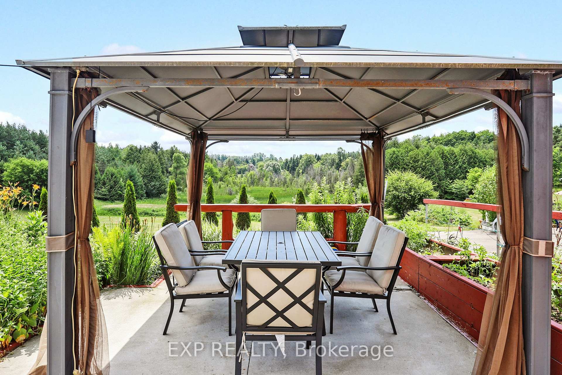 Photo 14 of 11433 Highway 9, Caledon, Palgrave — HOMEH