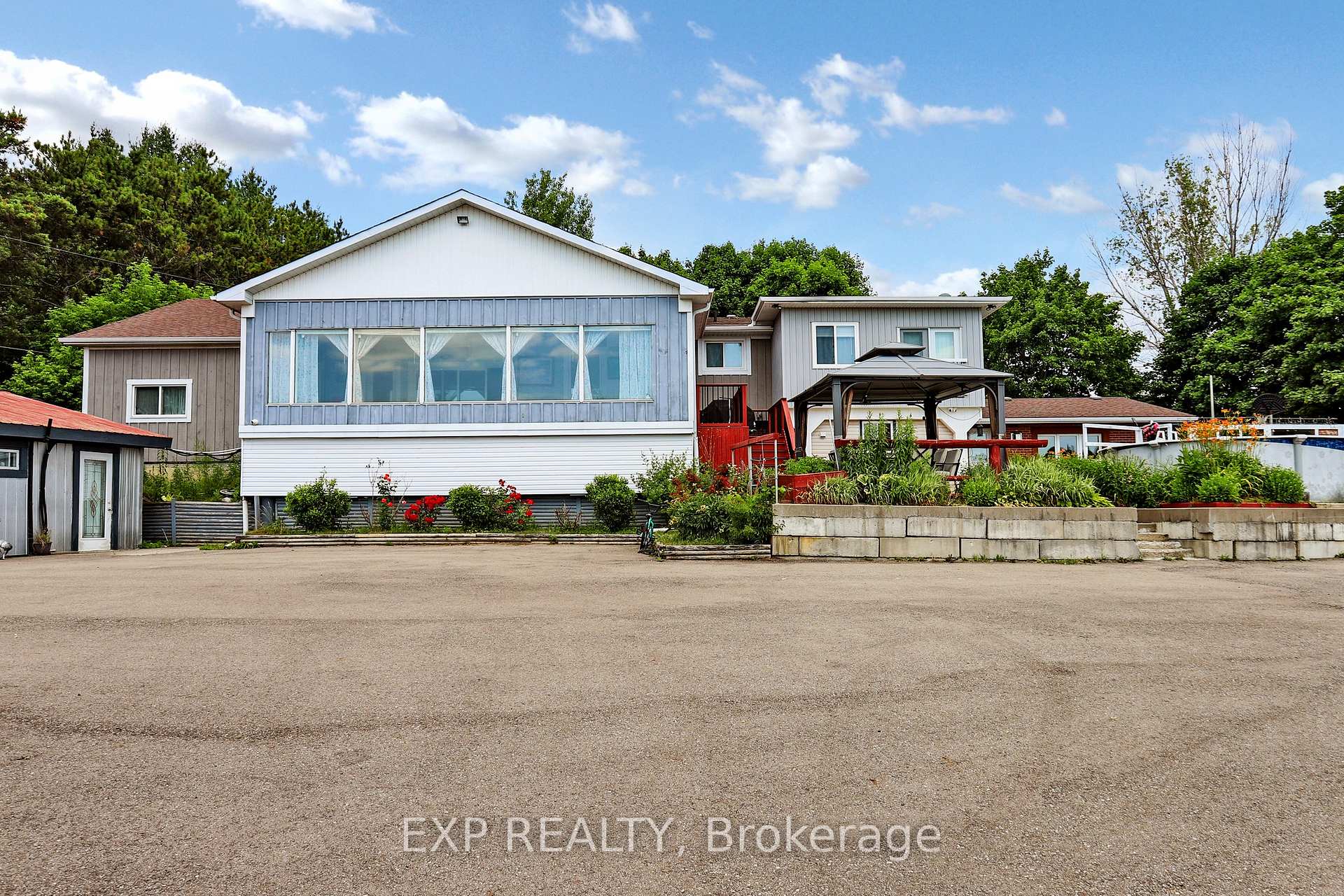 Photo 18 of 11433 Highway 9, Caledon, Palgrave — HOMEH