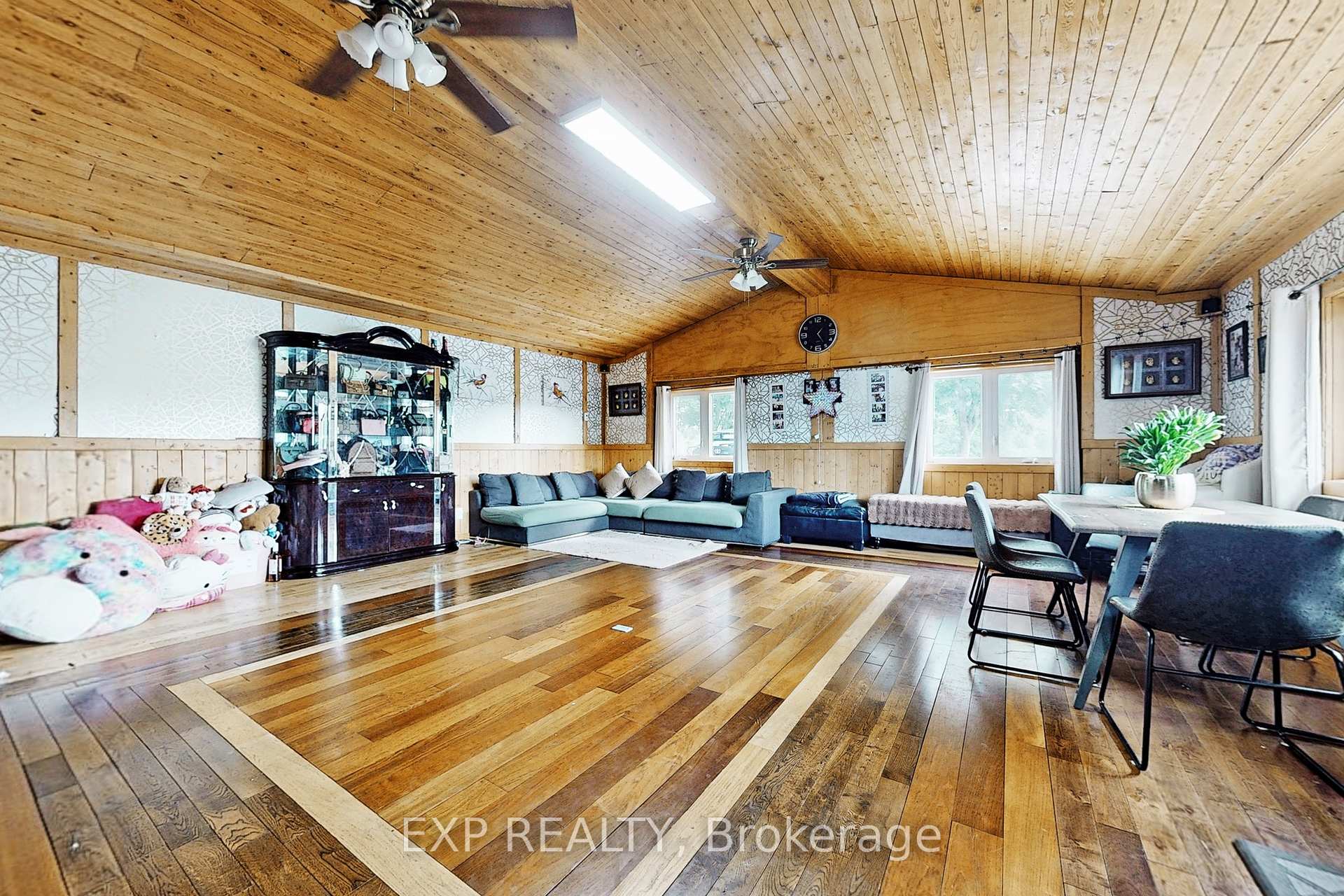 Photo 30 of 11433 Highway 9, Caledon, Palgrave — HOMEH