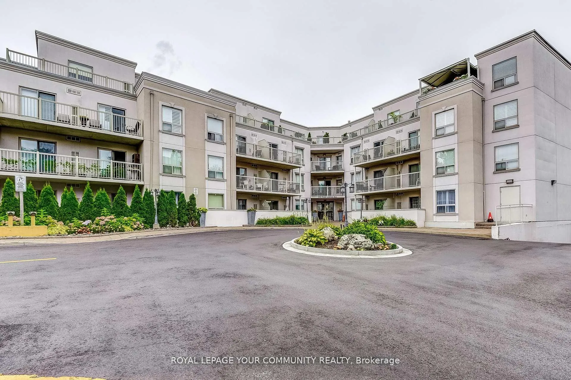 Photo 2 of Unit 101, 250 Pine Grove Road, Vaughan, Islington Woods — HOMEH