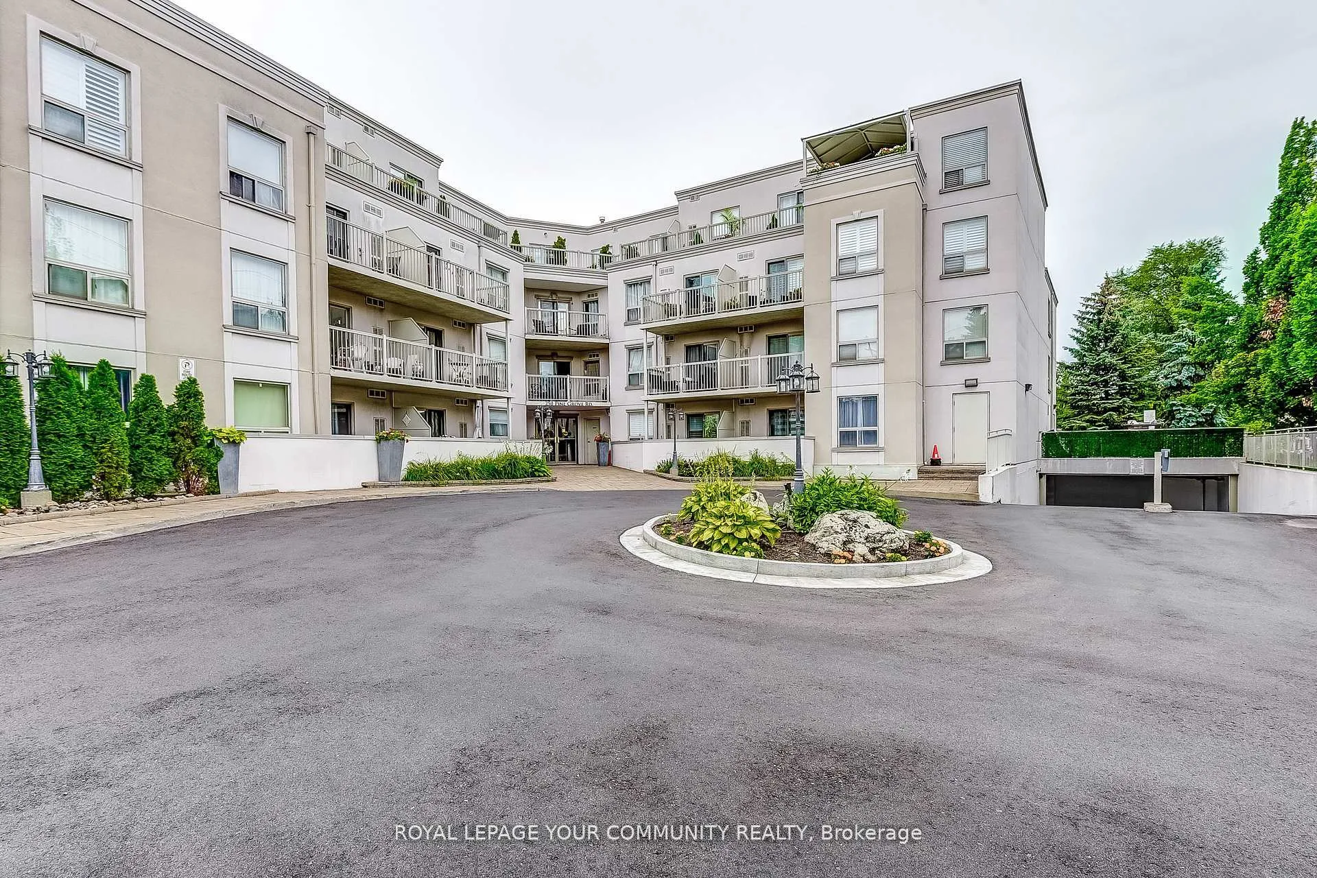 Photo 3 of Unit 101, 250 Pine Grove Road, Vaughan, Islington Woods — HOMEH