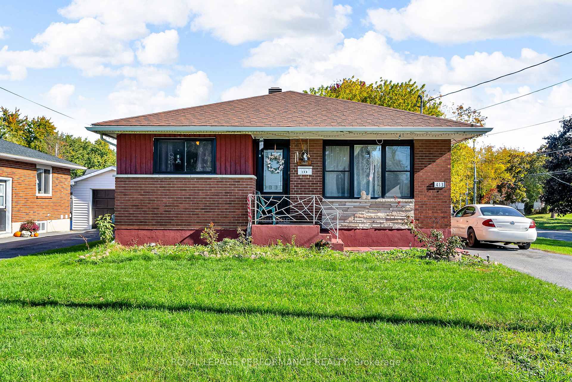 Photo 3 of 413 Wallrich Avenue, Cornwall — HOMEH