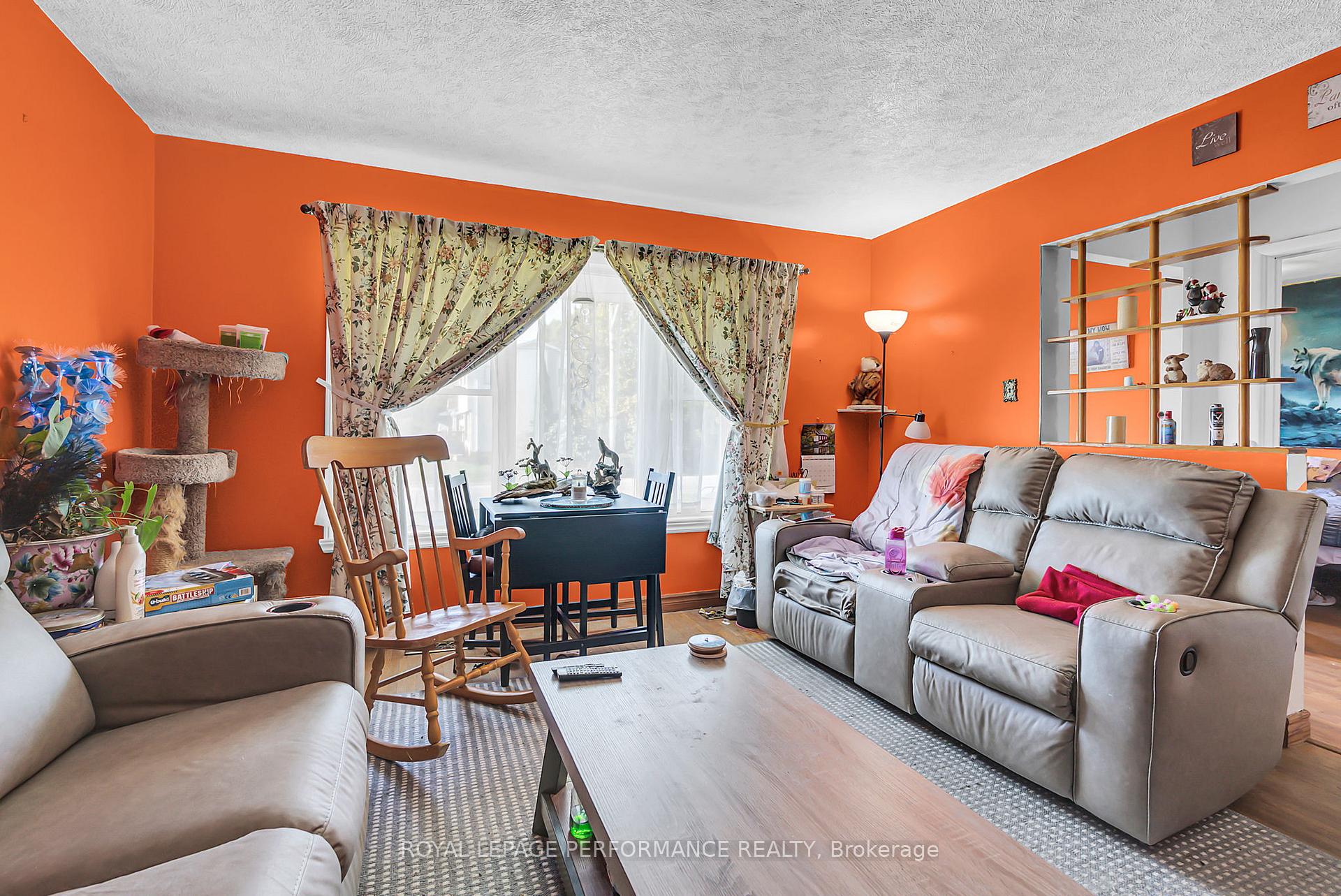 Photo 9 of 413 Wallrich Avenue, Cornwall — HOMEH