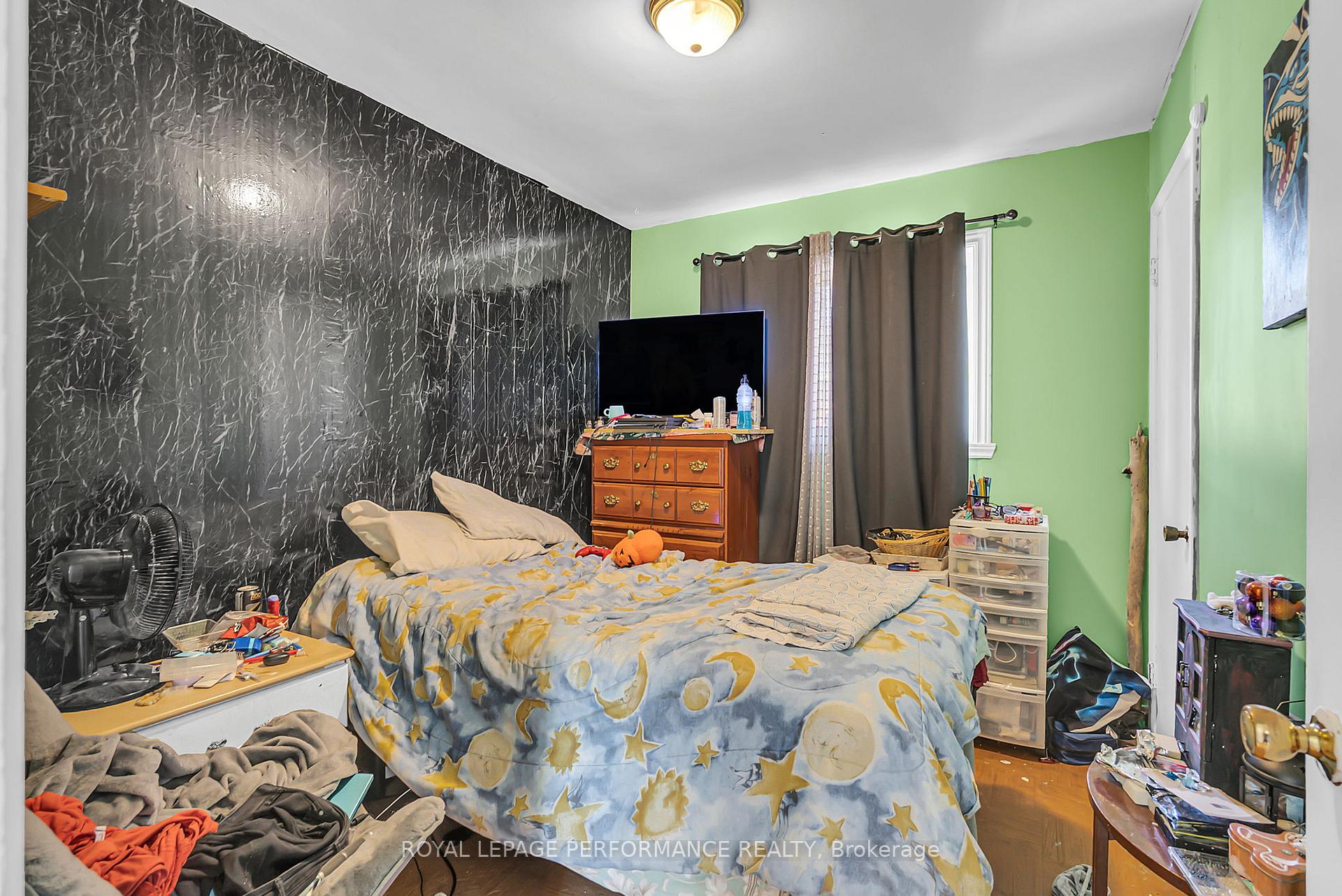 Photo 16 of 413 Wallrich Avenue, Cornwall — HOMEH