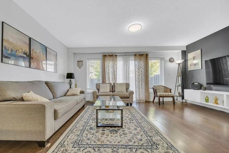 Photo 5 of Unit 7, 975 Strasburg Road, Kitchener — HOMEH