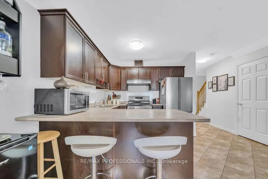 Photo 11 of Unit 7, 975 Strasburg Road, Kitchener — HOMEH