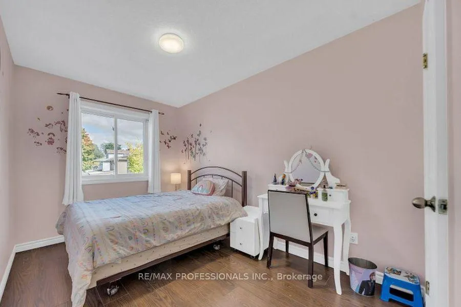 Photo 24 of Unit 7, 975 Strasburg Road, Kitchener — HOMEH