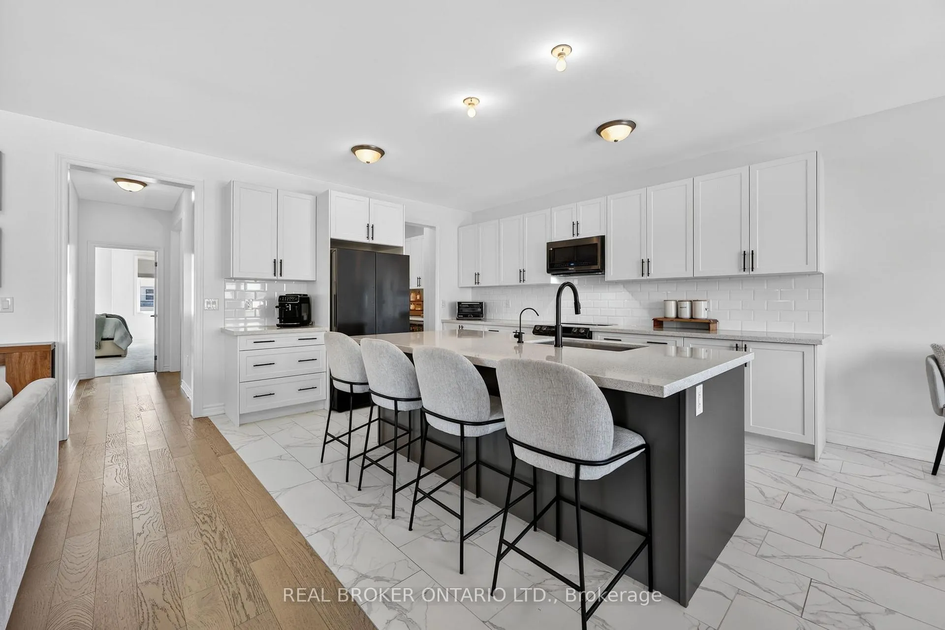 Photo 5 of 3021 Sierra Drive, Orillia — HOMEH