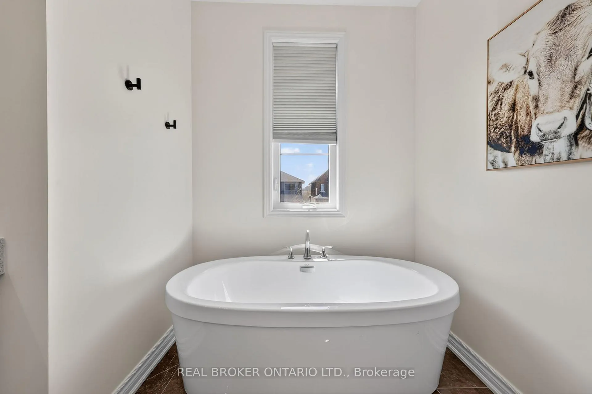 Photo 17 of 3021 Sierra Drive, Orillia — HOMEH
