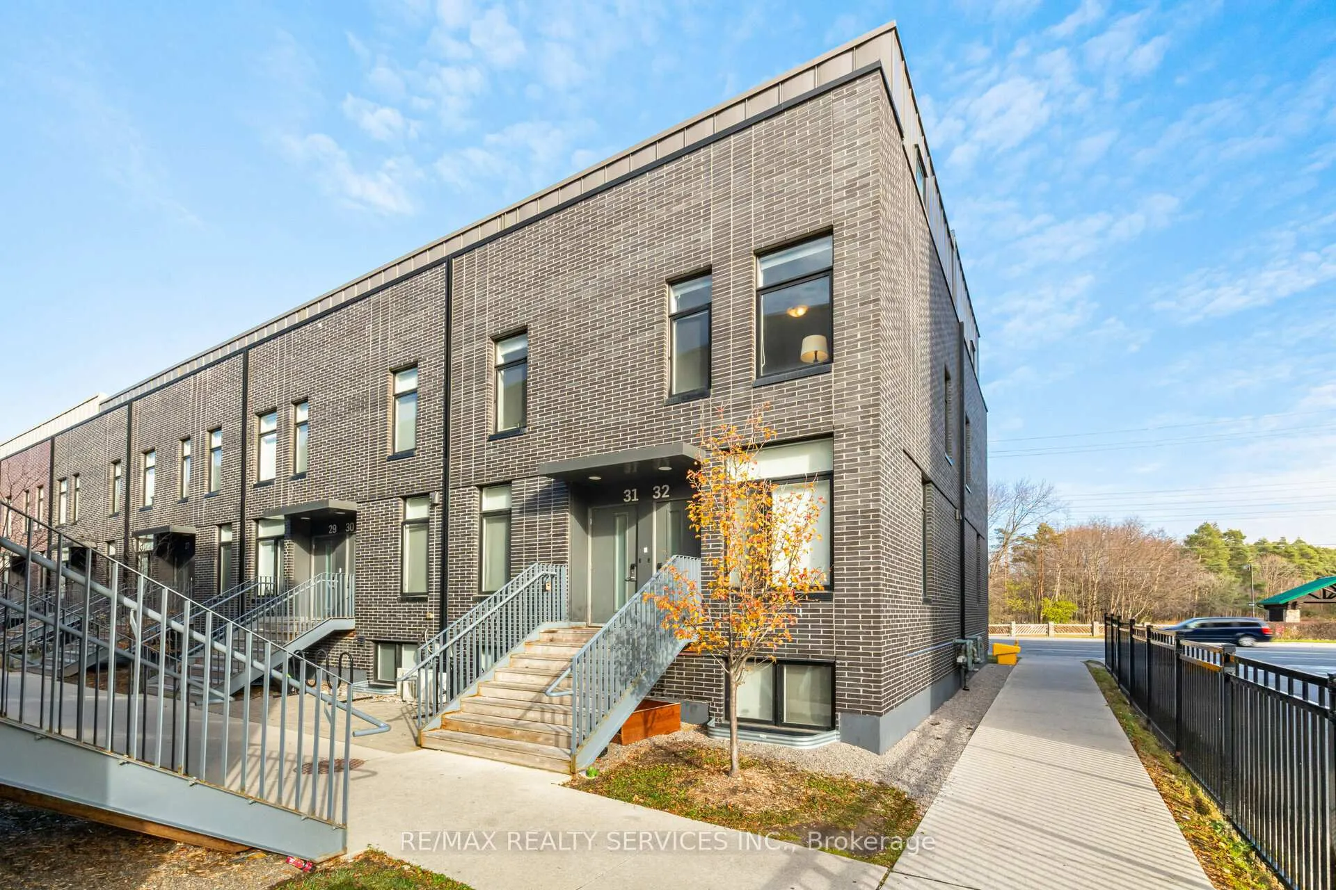 Photo 1 of Unit 31, 1720 Simcoe Street N, Oshawa, Samac — HOMEH
