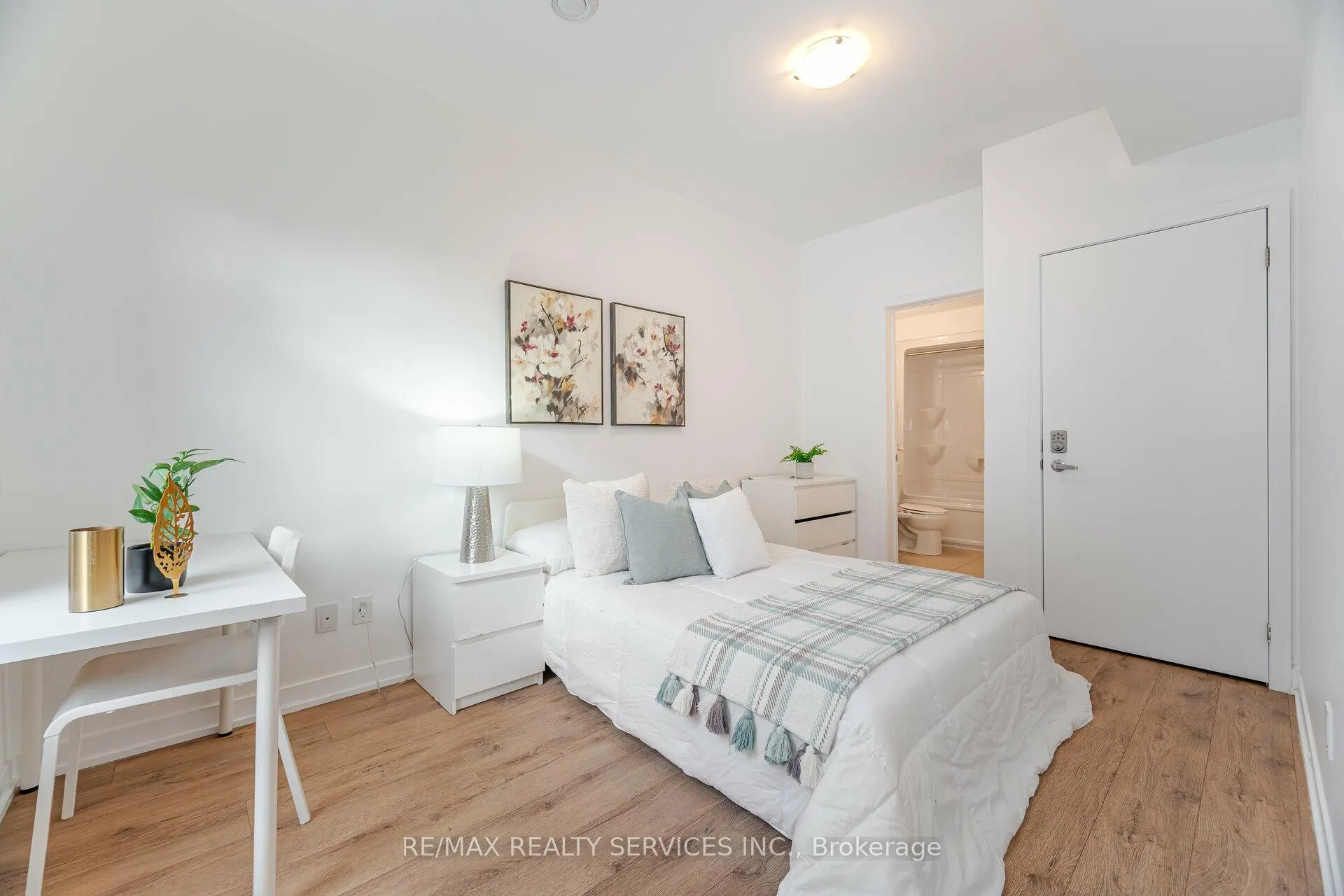 Photo 10 of Unit 31, 1720 Simcoe Street N, Oshawa, Samac — HOMEH