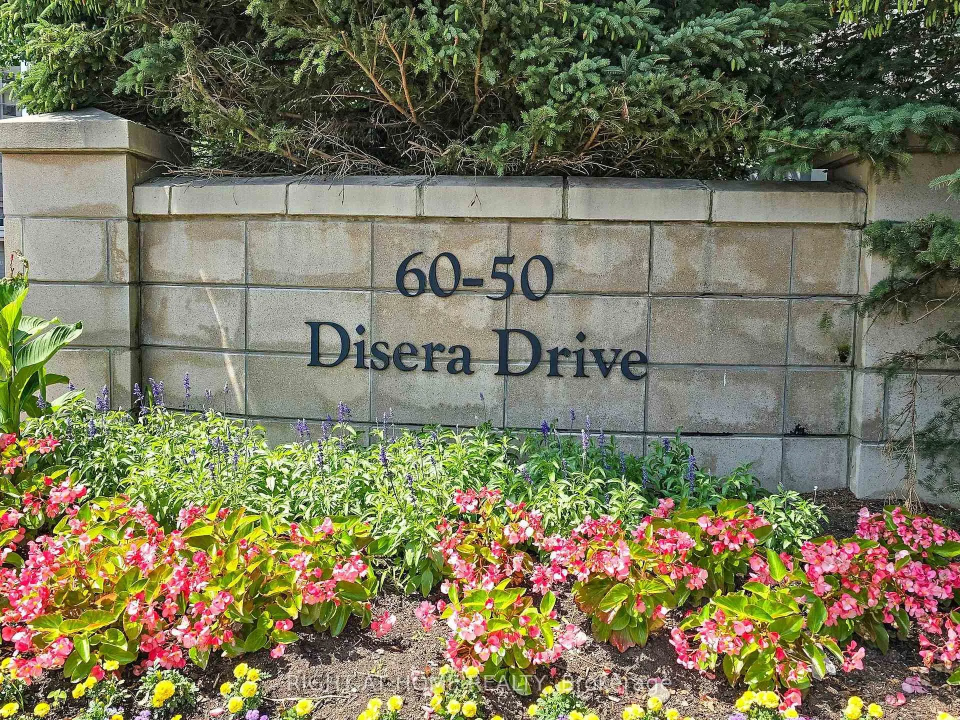 Photo 4 of Unit 105, 50 Disera Drive, Vaughan, Beverley Glen — HOMEH