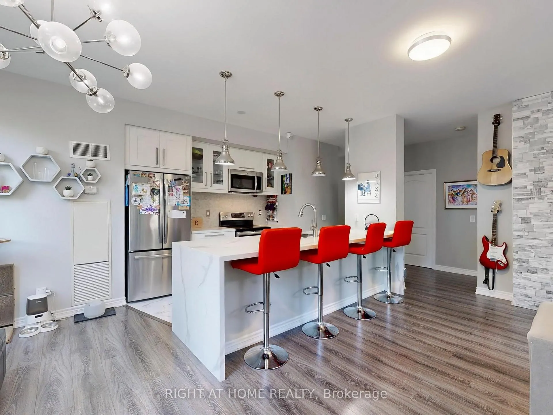 Photo 17 of Unit 105, 50 Disera Drive, Vaughan, Beverley Glen — HOMEH