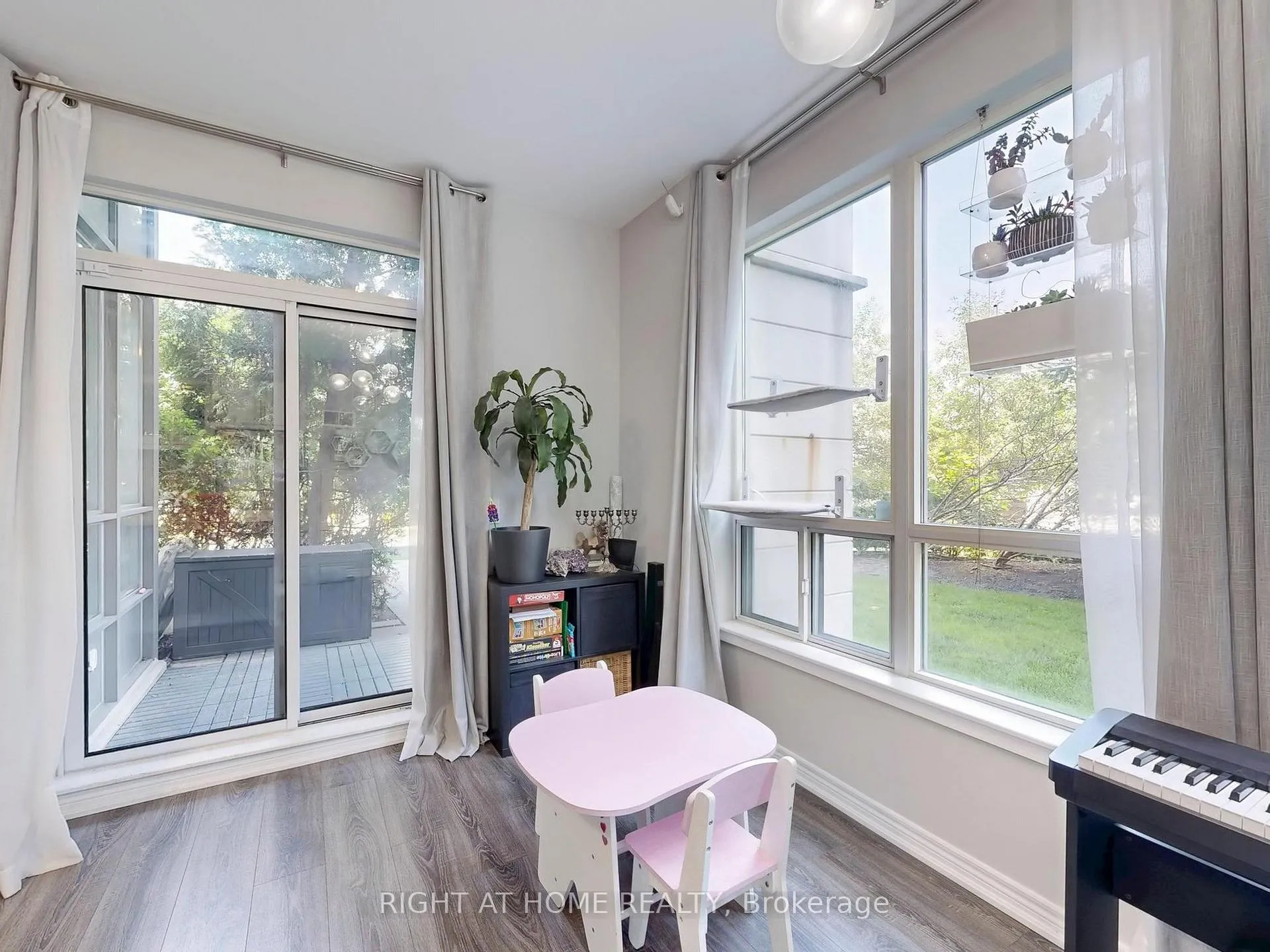 Photo 25 of Unit 105, 50 Disera Drive, Vaughan, Beverley Glen — HOMEH