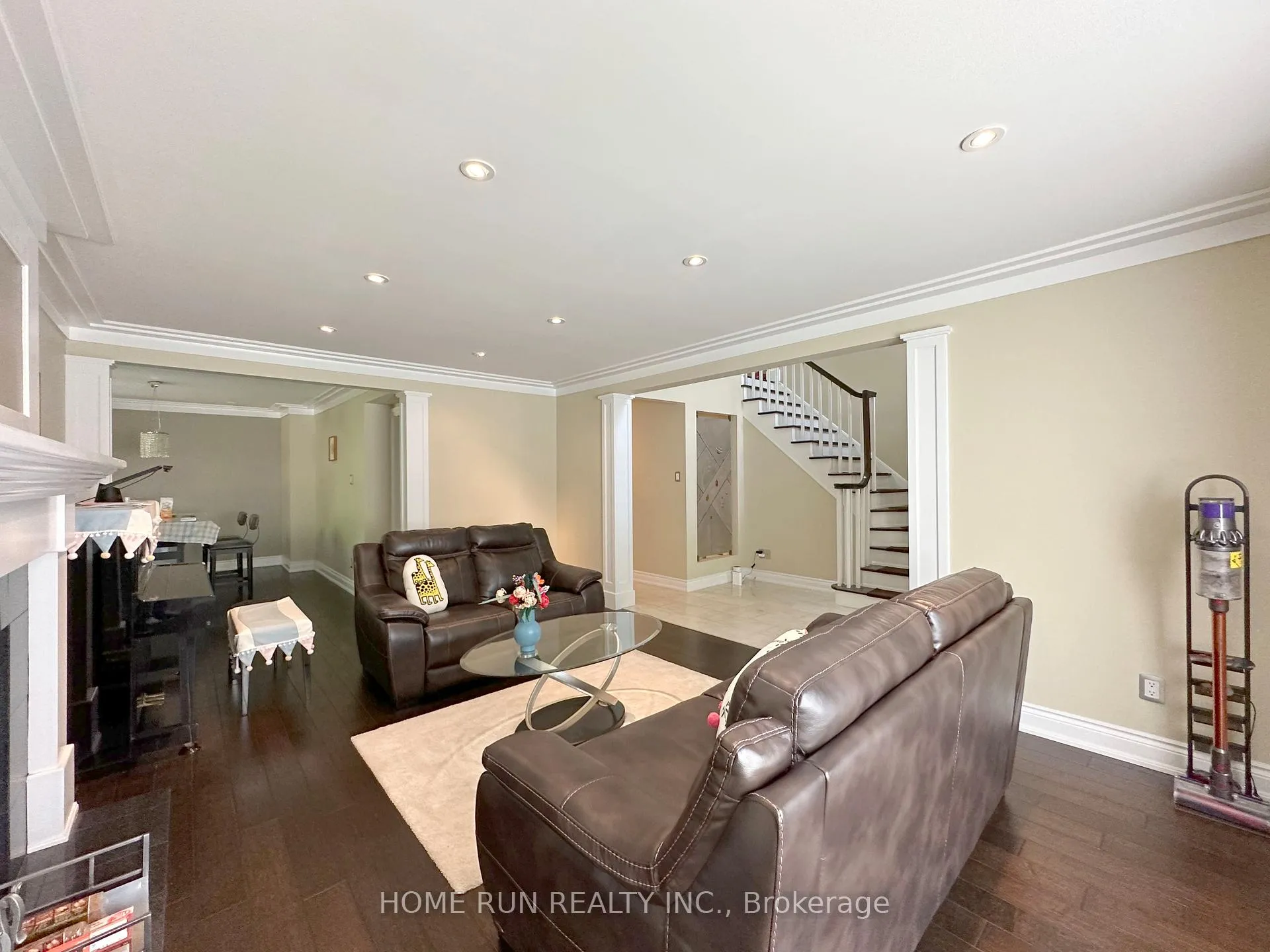 Photo 7 of 35 Blue Heron Court, Ottawa, Rockcliffe — HOMEH