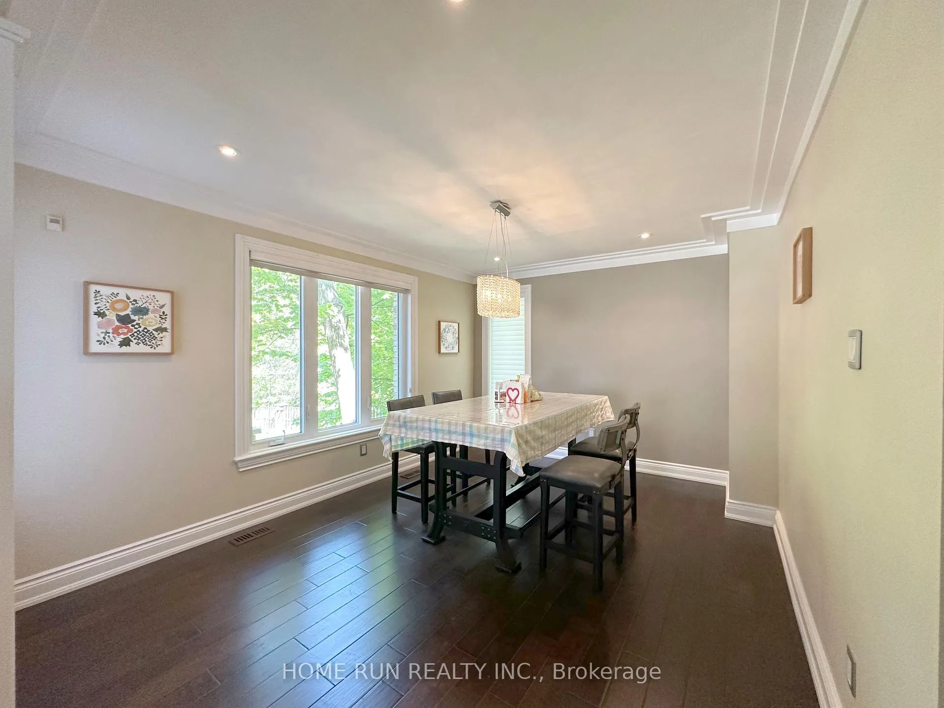 Photo 8 of 35 Blue Heron Court, Ottawa, Rockcliffe — HOMEH