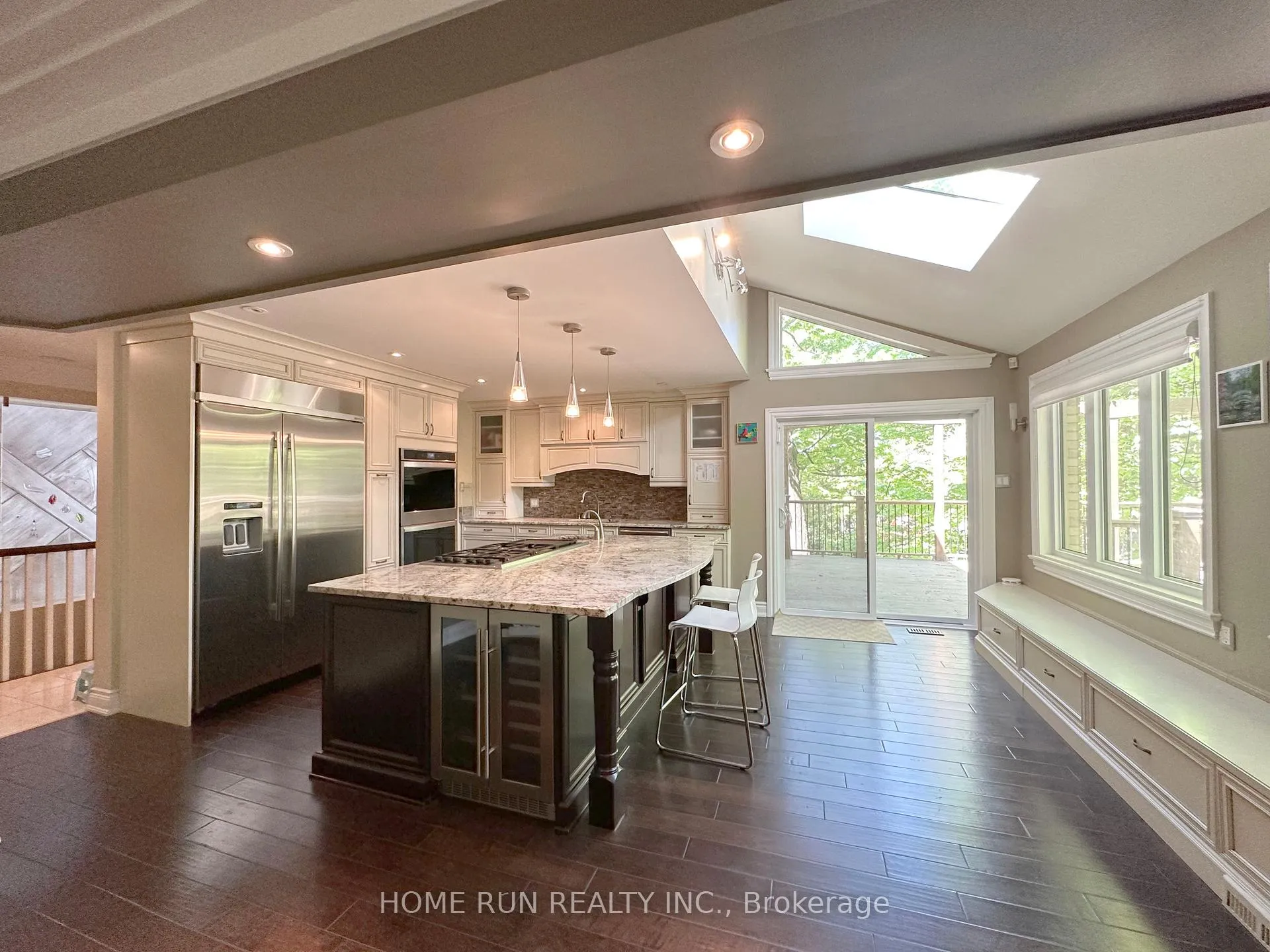 Photo 12 of 35 Blue Heron Court, Ottawa, Rockcliffe — HOMEH