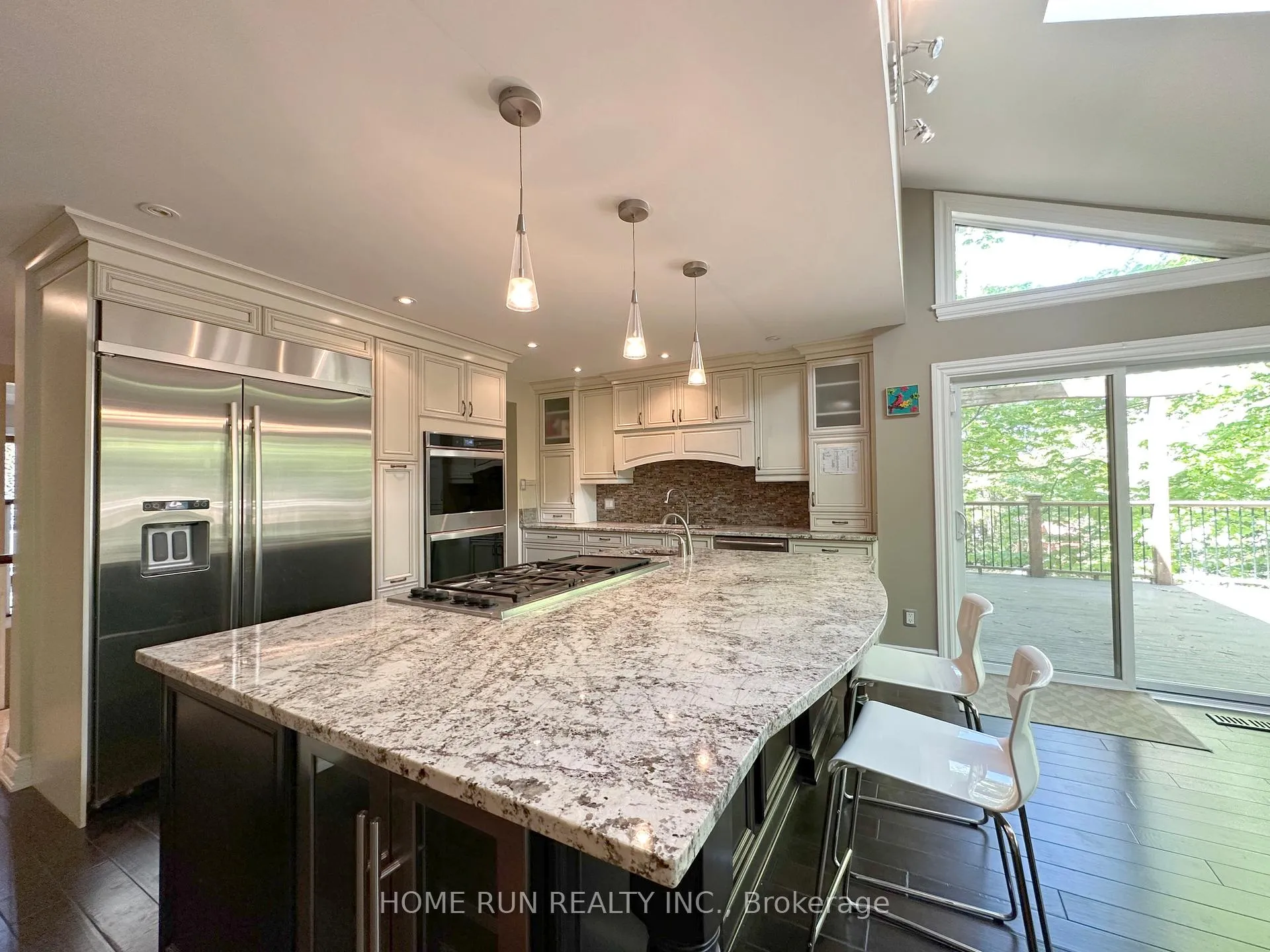 Photo 13 of 35 Blue Heron Court, Ottawa, Rockcliffe — HOMEH