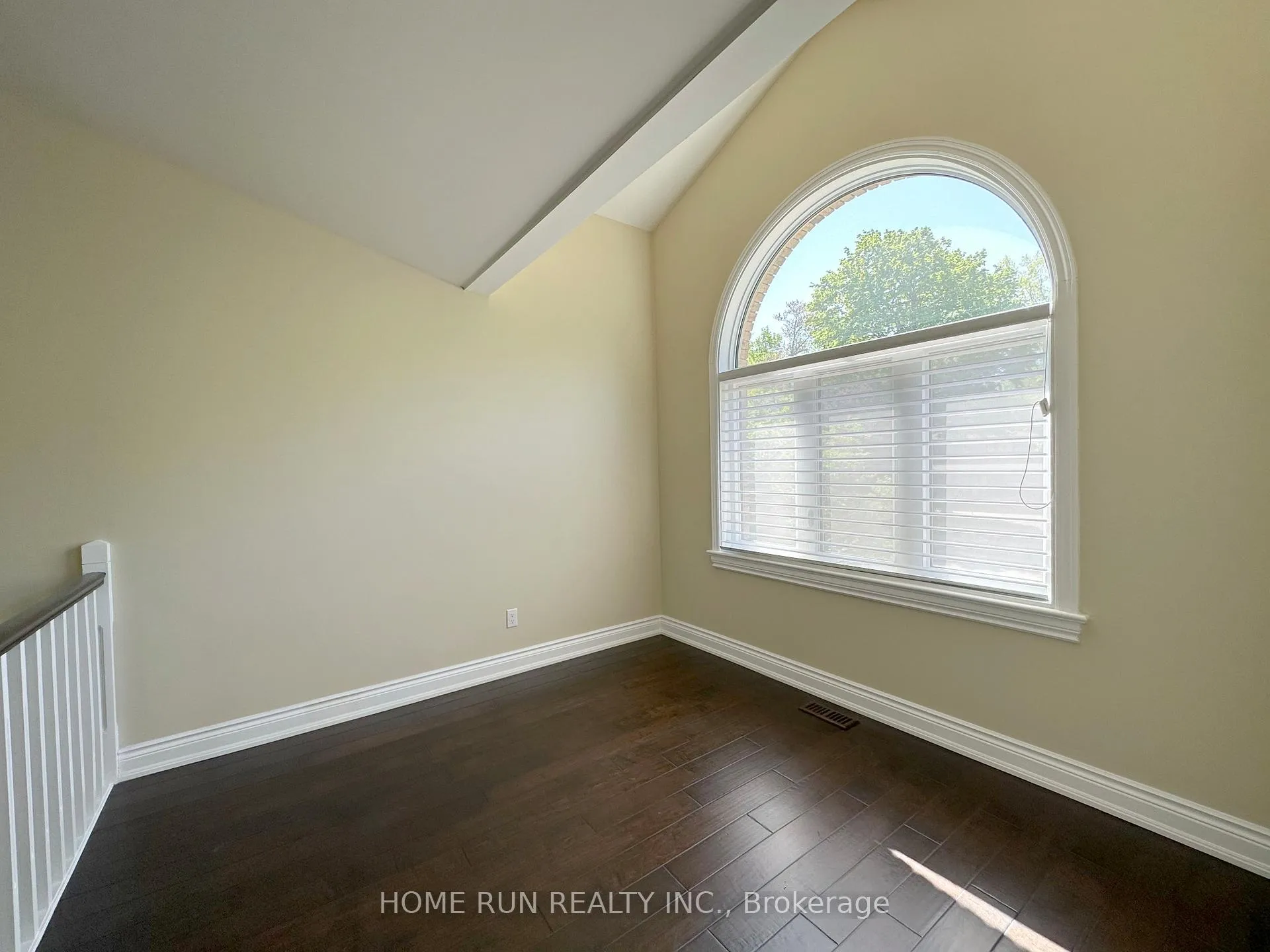 Photo 23 of 35 Blue Heron Court, Ottawa, Rockcliffe — HOMEH