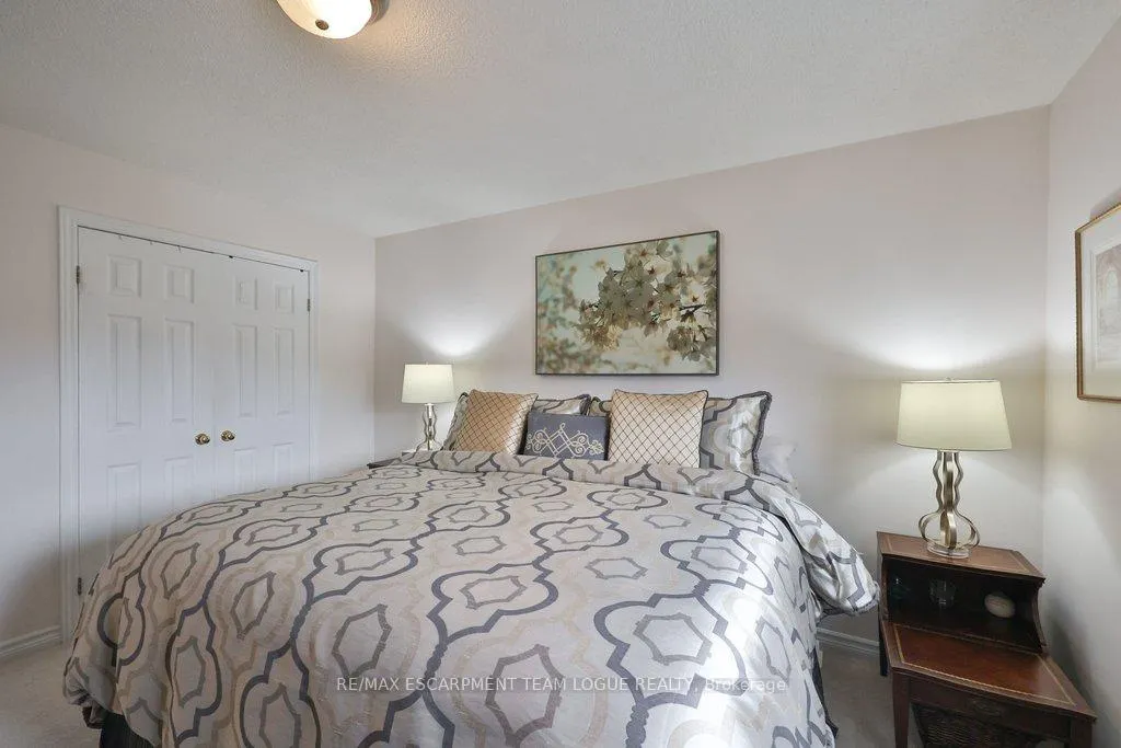 Photo 25 of 1323 Blanshard Drive, Burlington, Tansley — HOMEH