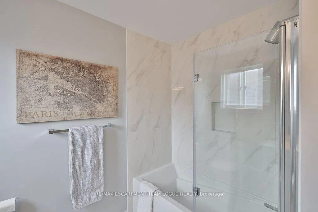 Photo 31 of 1323 Blanshard Drive, Burlington, Tansley — HOMEH