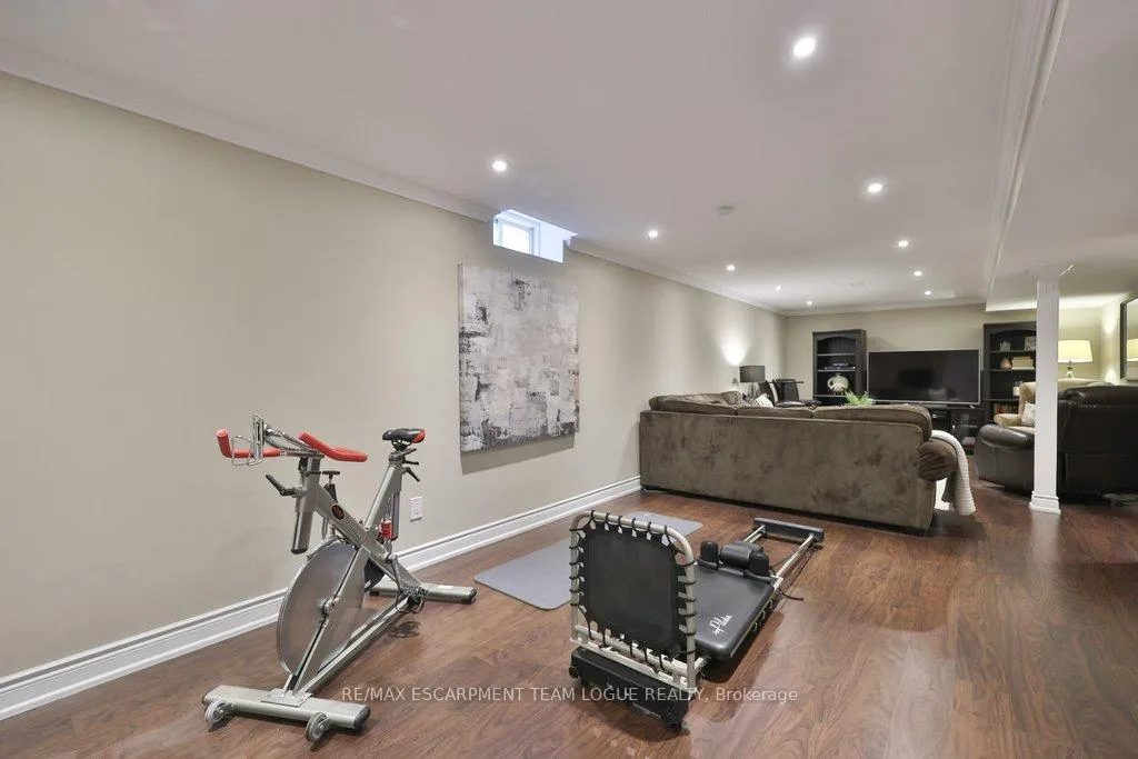 Photo 33 of 1323 Blanshard Drive, Burlington, Tansley — HOMEH