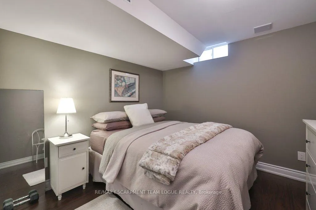 Photo 37 of 1323 Blanshard Drive, Burlington, Tansley — HOMEH