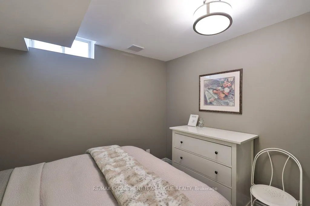 Photo 38 of 1323 Blanshard Drive, Burlington, Tansley — HOMEH