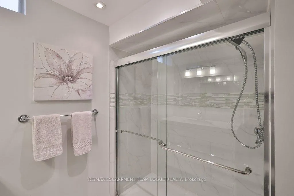 Photo 39 of 1323 Blanshard Drive, Burlington, Tansley — HOMEH