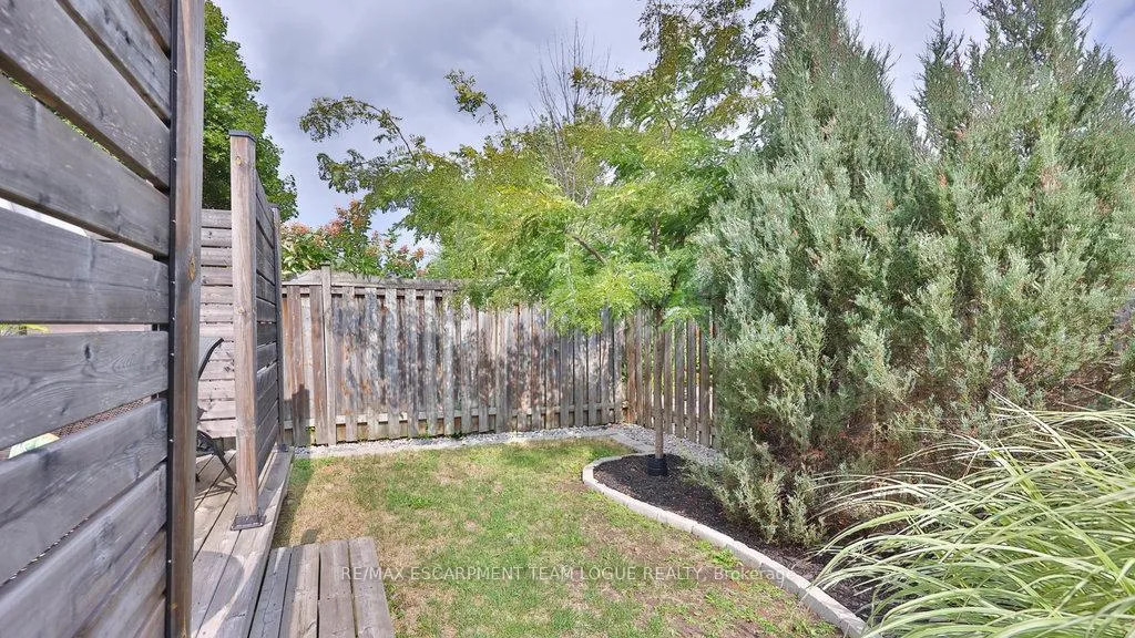 Photo 46 of 1323 Blanshard Drive, Burlington, Tansley — HOMEH