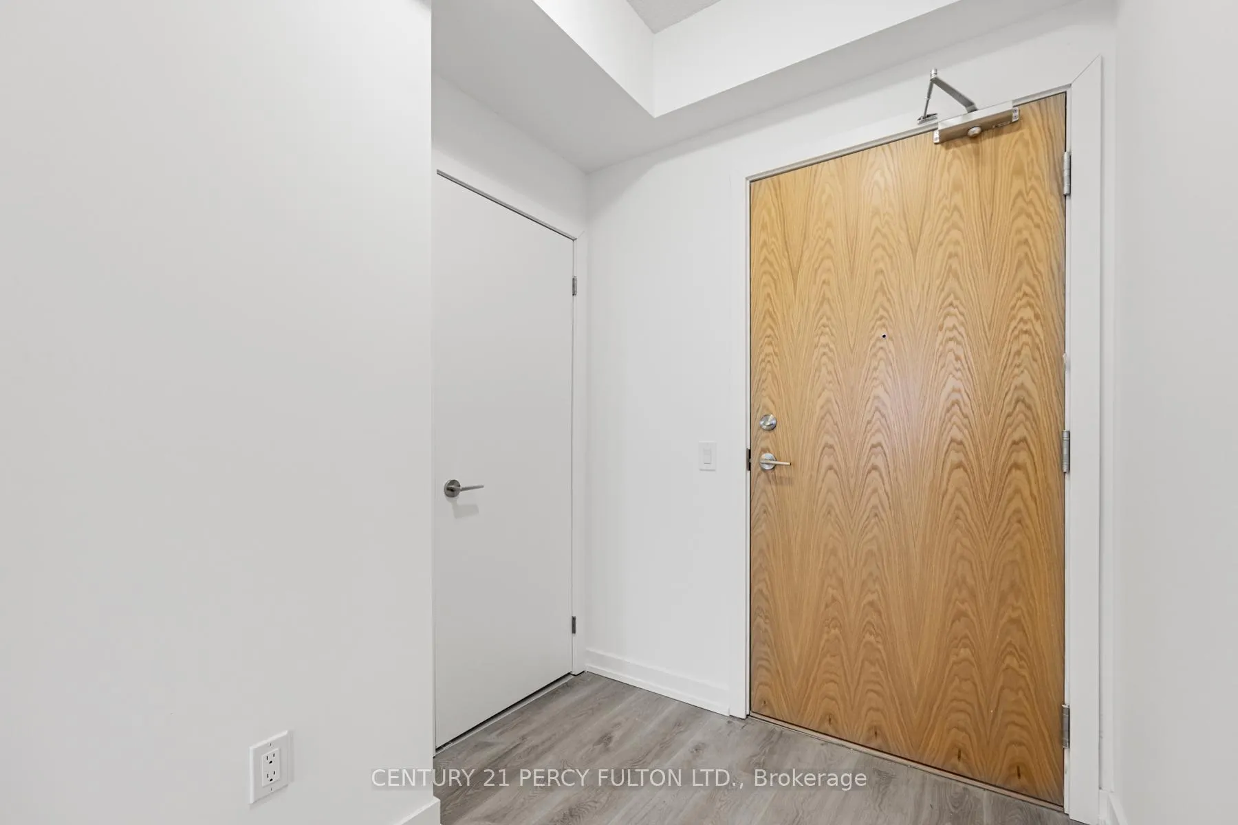 Photo 4 of Unit 1911, 1455 Celebration Drive, Pickering, Bay Ridges — HOMEH
