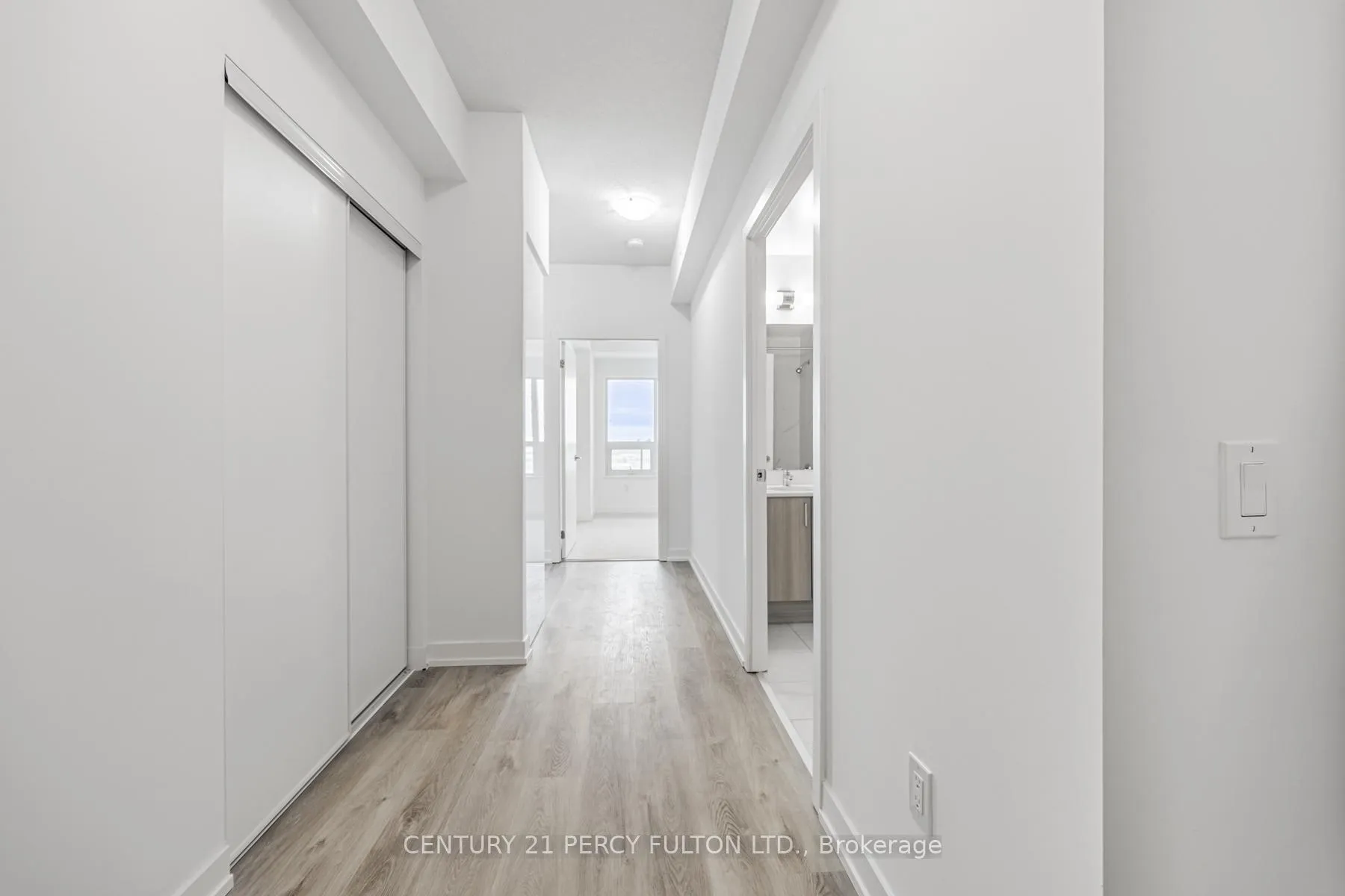 Photo 6 of Unit 1911, 1455 Celebration Drive, Pickering, Bay Ridges — HOMEH