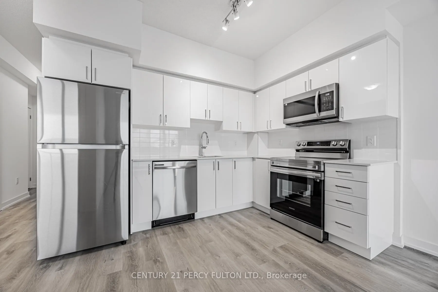Photo 10 of Unit 1911, 1455 Celebration Drive, Pickering, Bay Ridges — HOMEH